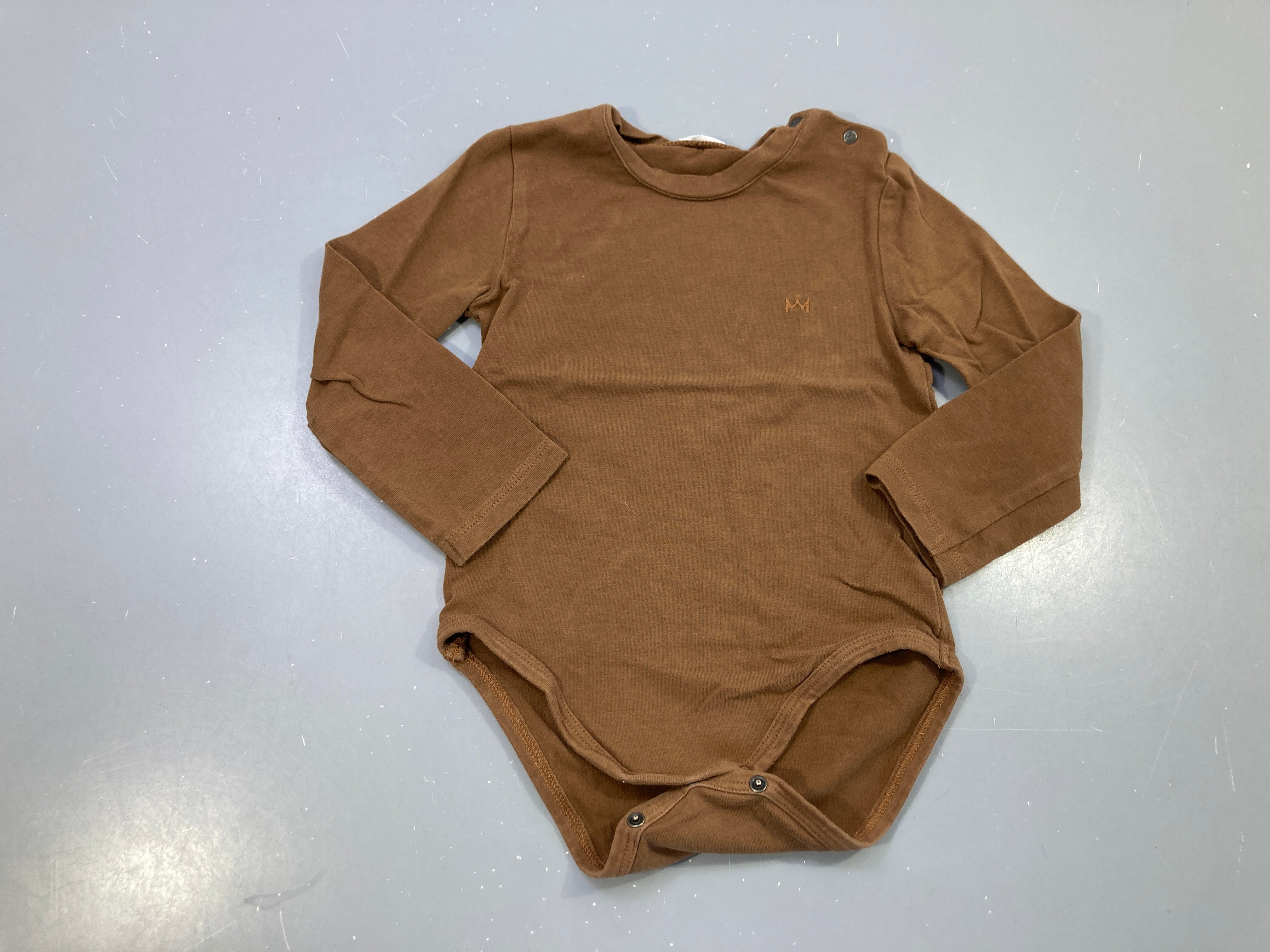 Body m.l marron uni, petit logo couronne brodé