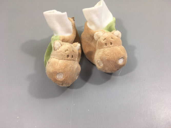 Chaussons grelos beige et vert , hyppo, moins cher chez Petit Kiwi