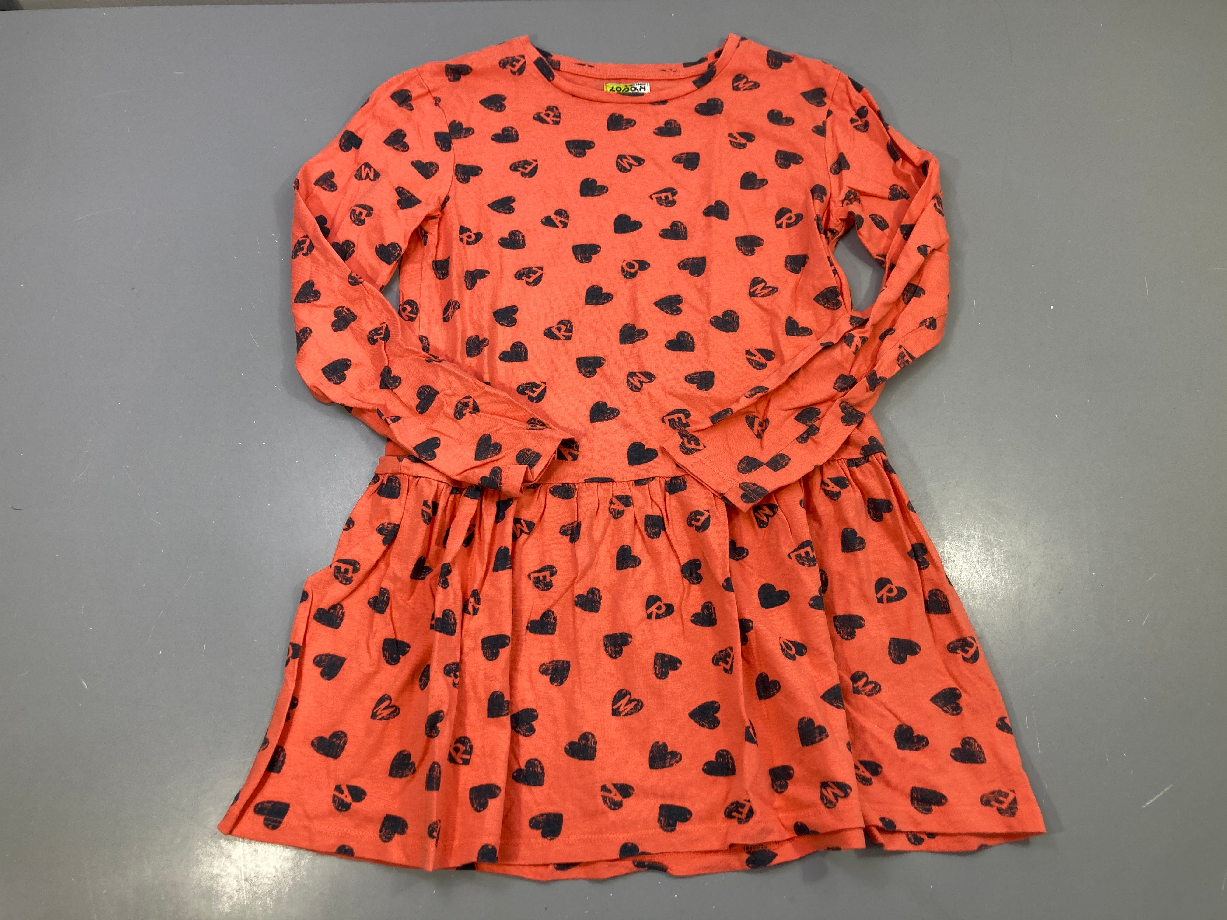 Robe m.l jersey orange corail imprimé cœurs noirs