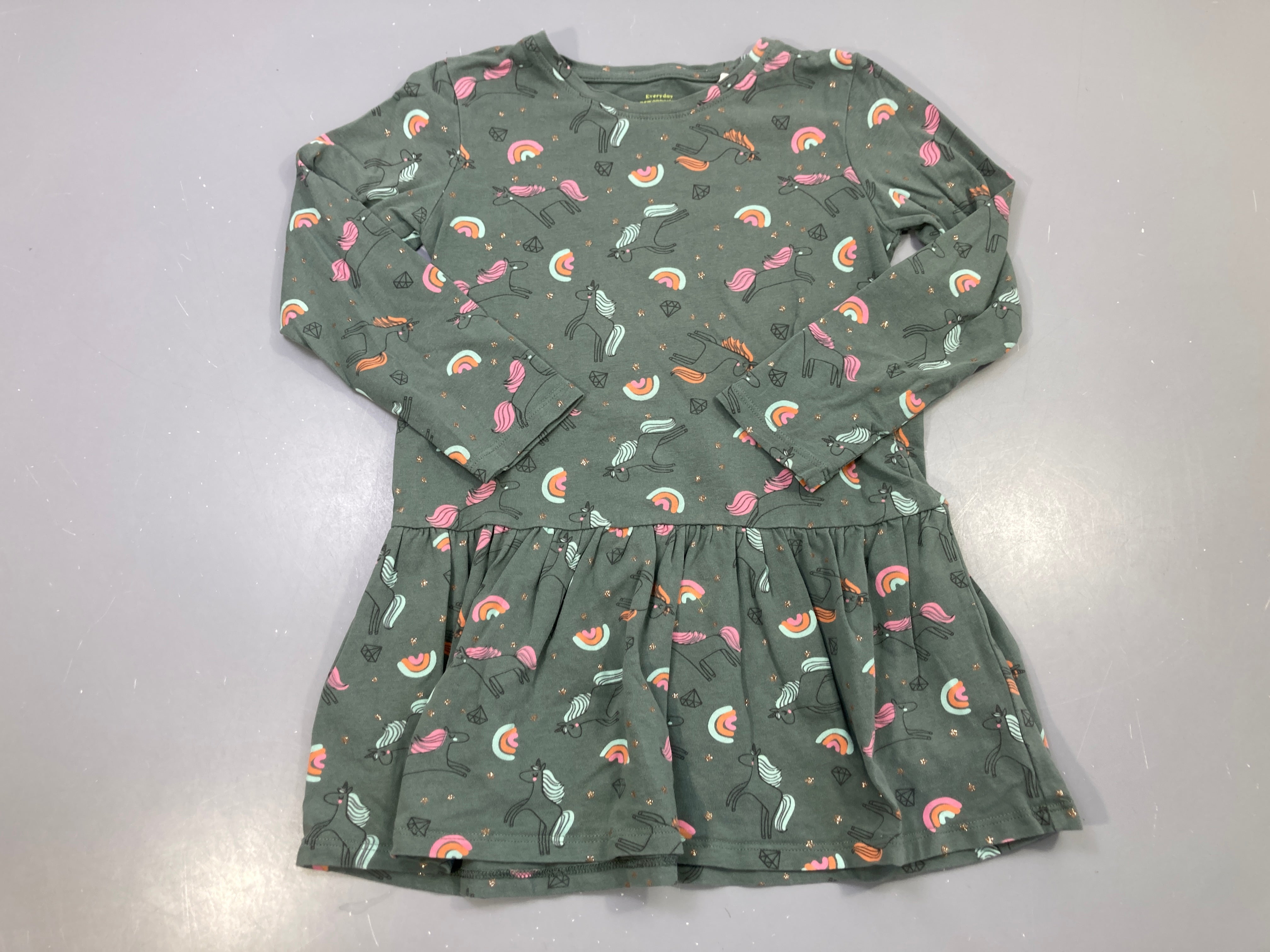 Robe m.l jersey vert kaki licornes et arcs-en-ciel, pois dorés