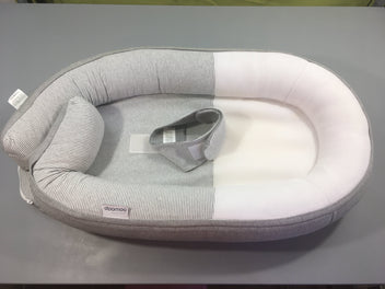 Cocoon, Nid pour bébé jersey gris clair/gris ligné blanc/blanc