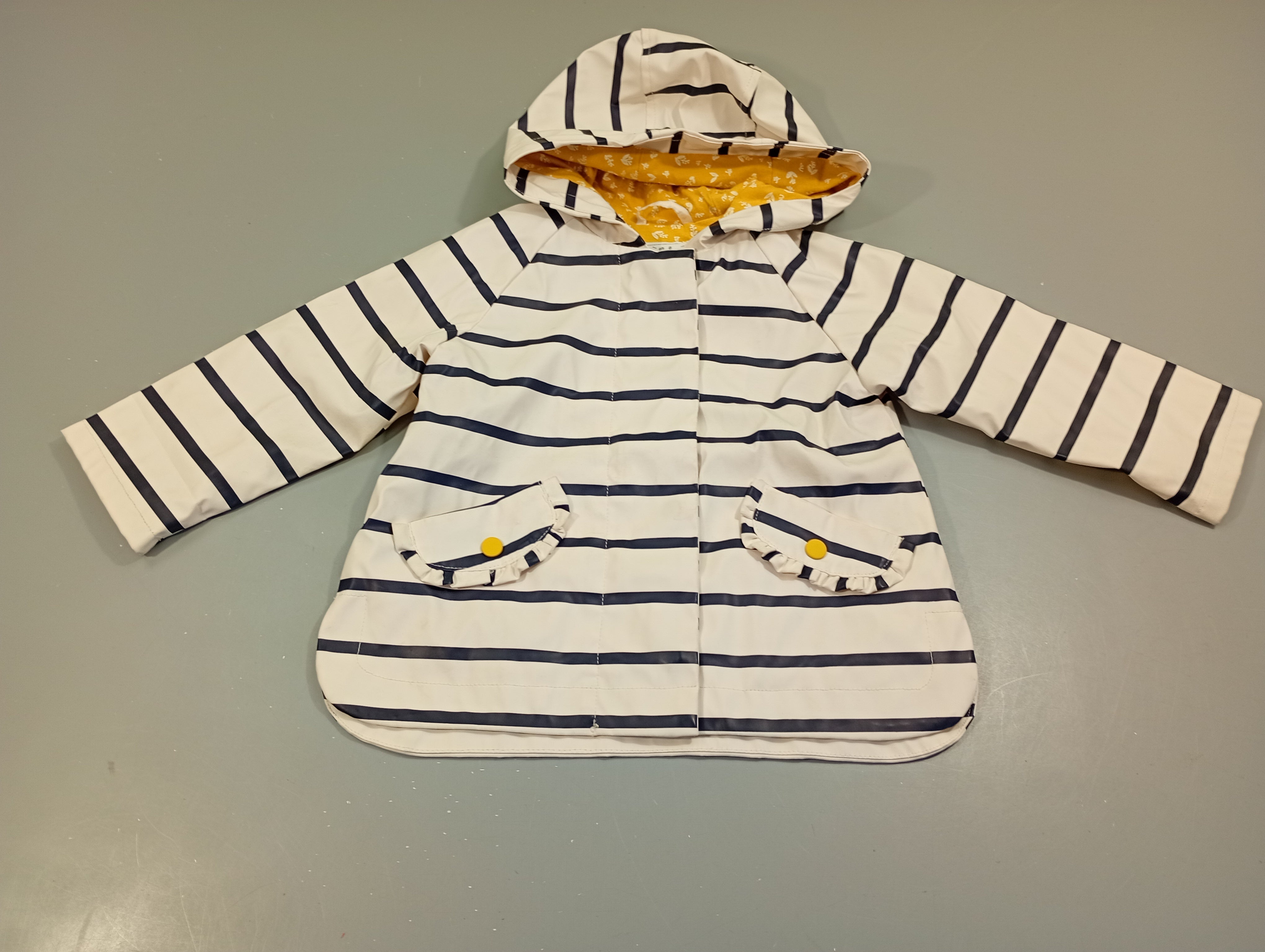 Ciré à capuche blanc rayé bleu marine  doublé jersey