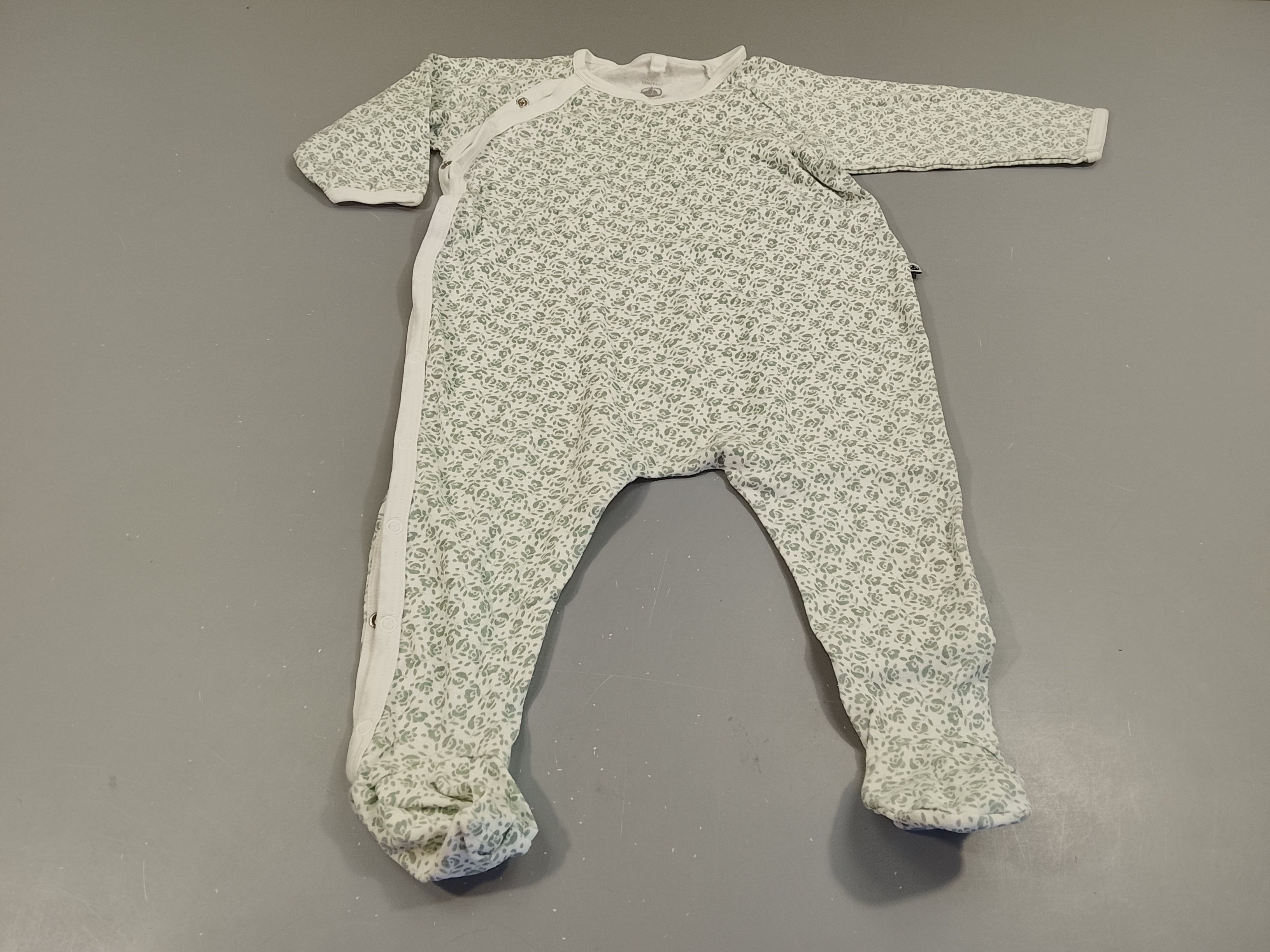 Pyjama jersey blanc fleurs vertes