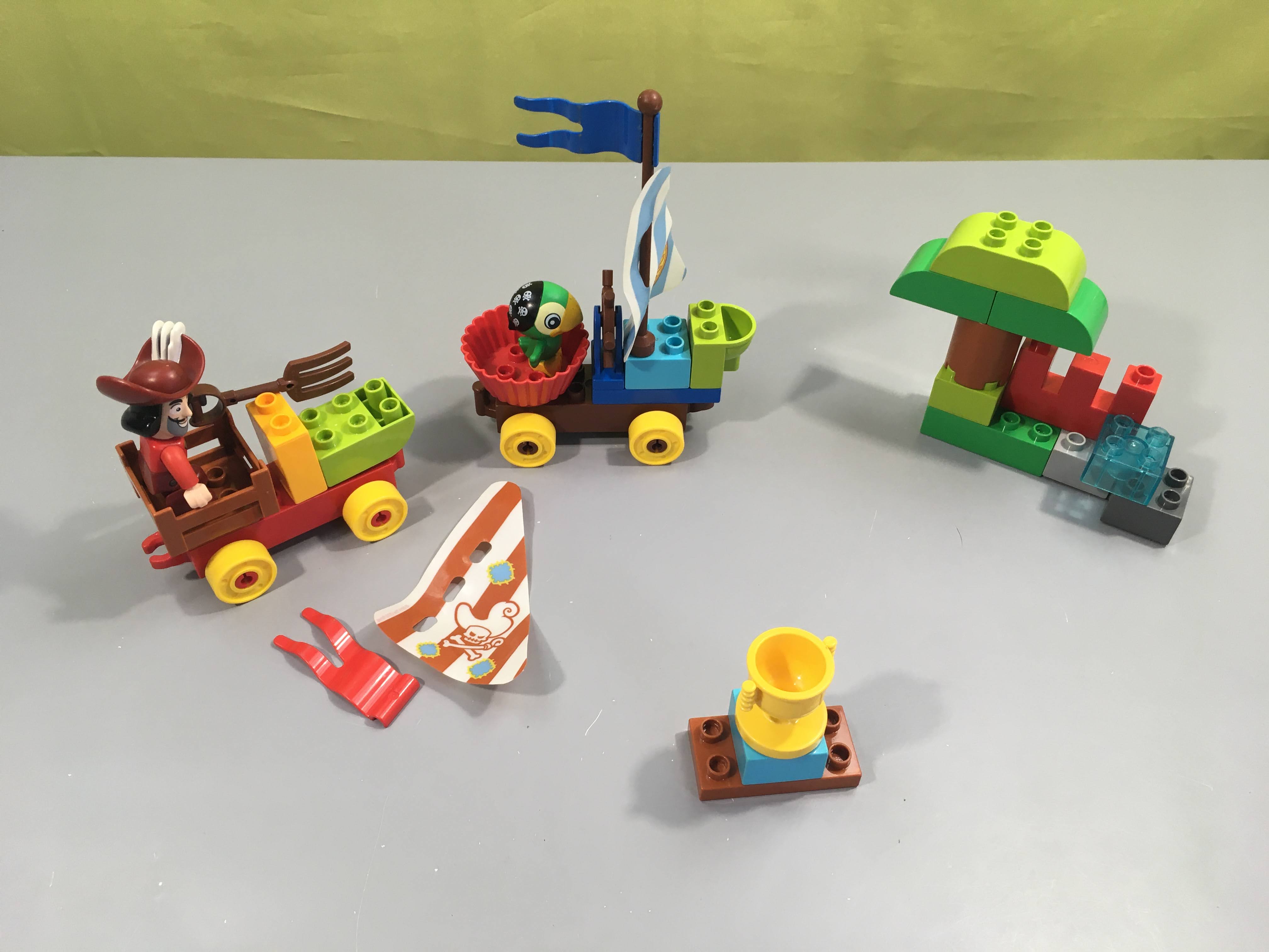 Duplo 10539 pirates capitaine crochet - manque 1 tige