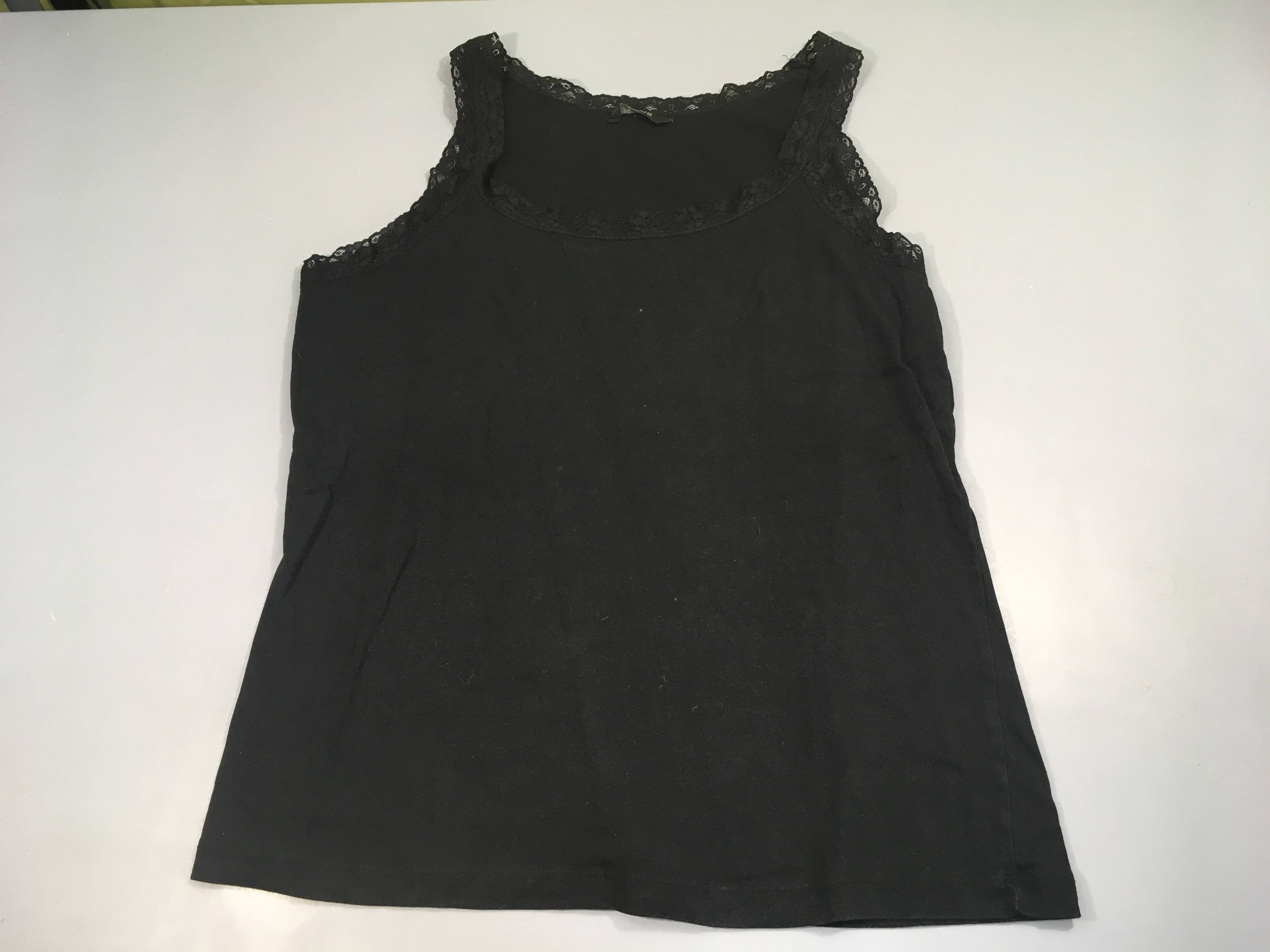 Top jersey noir dentelles