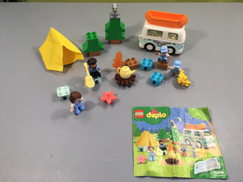 Duplo 10946 Family Camping Van Adventure - complet