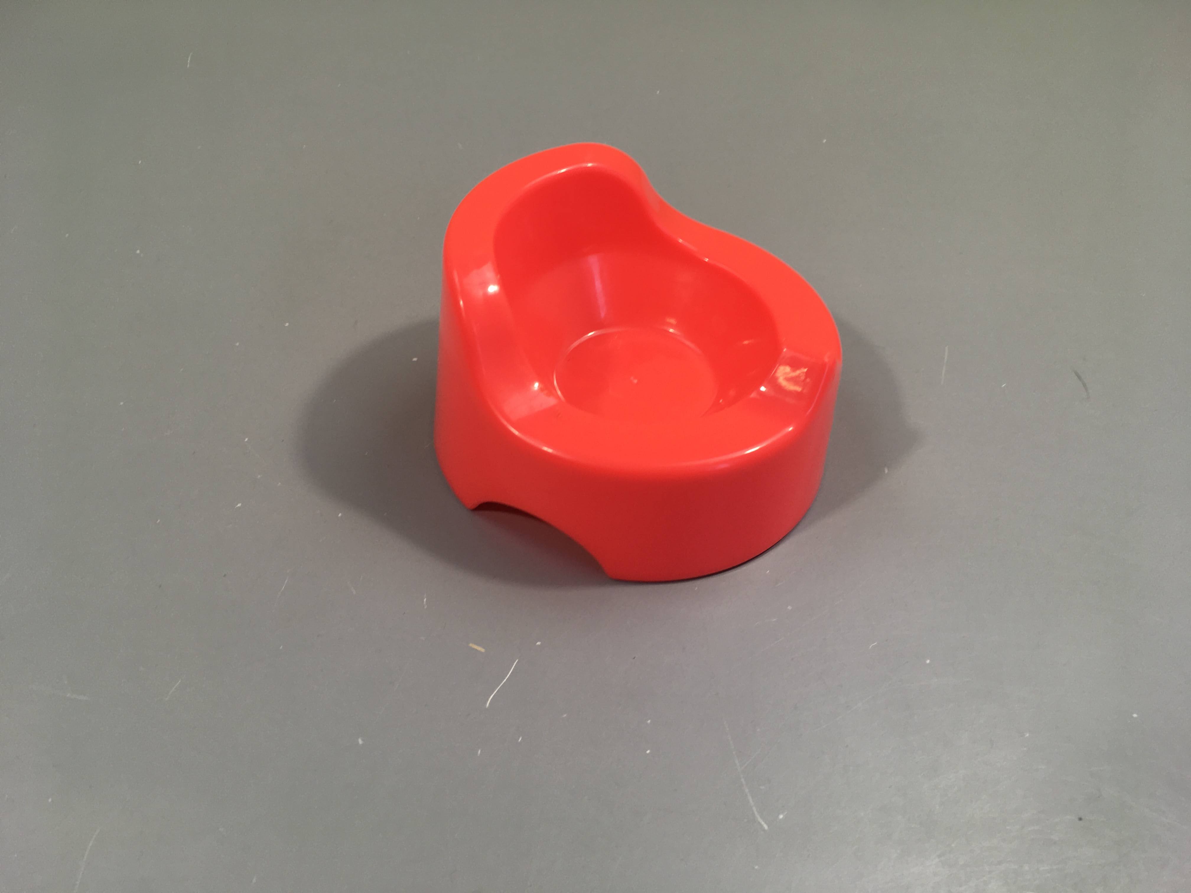 Petit pot pour poupée corolle rose