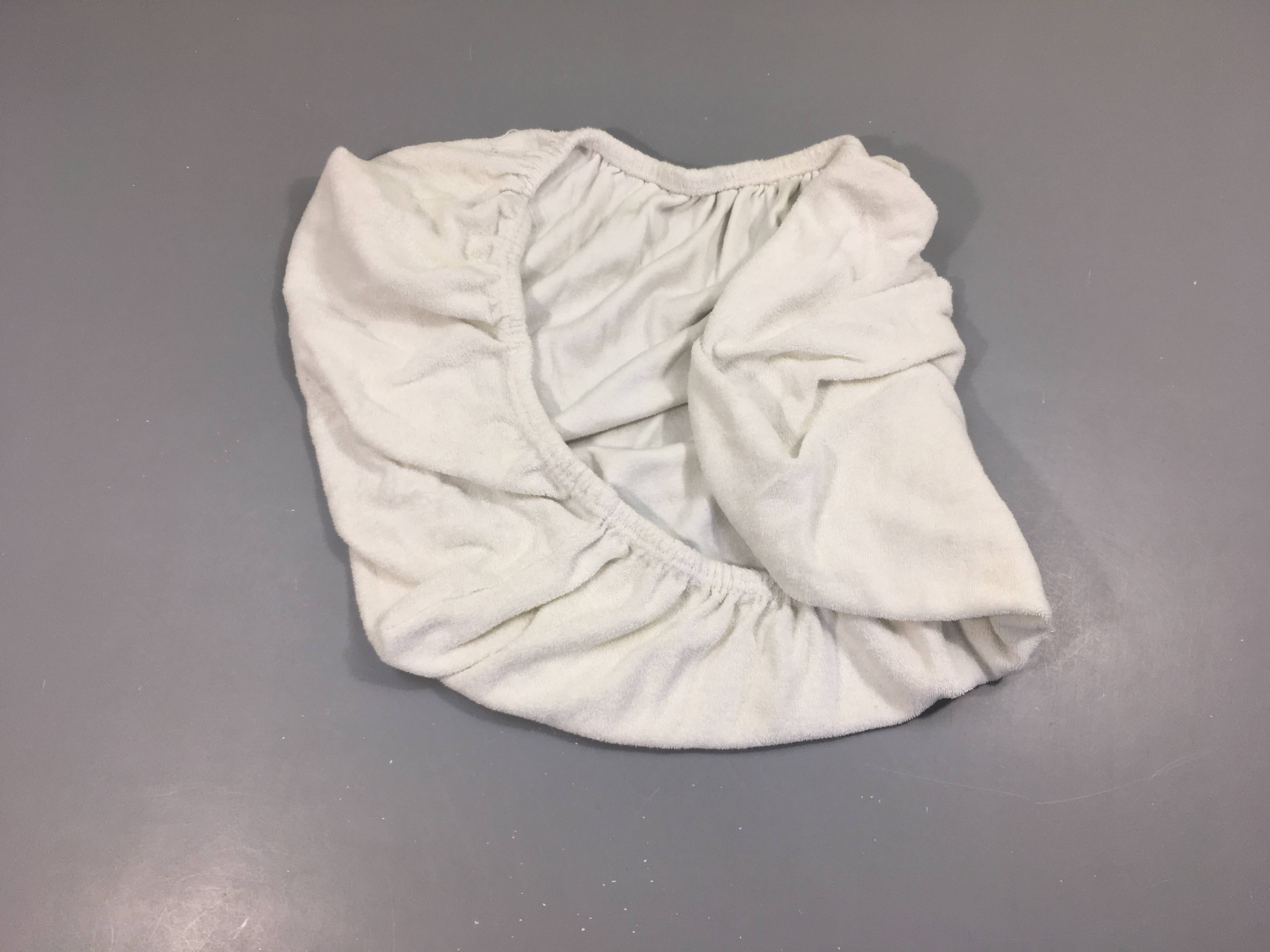 Drap housse en éponge blanc pour berceau
