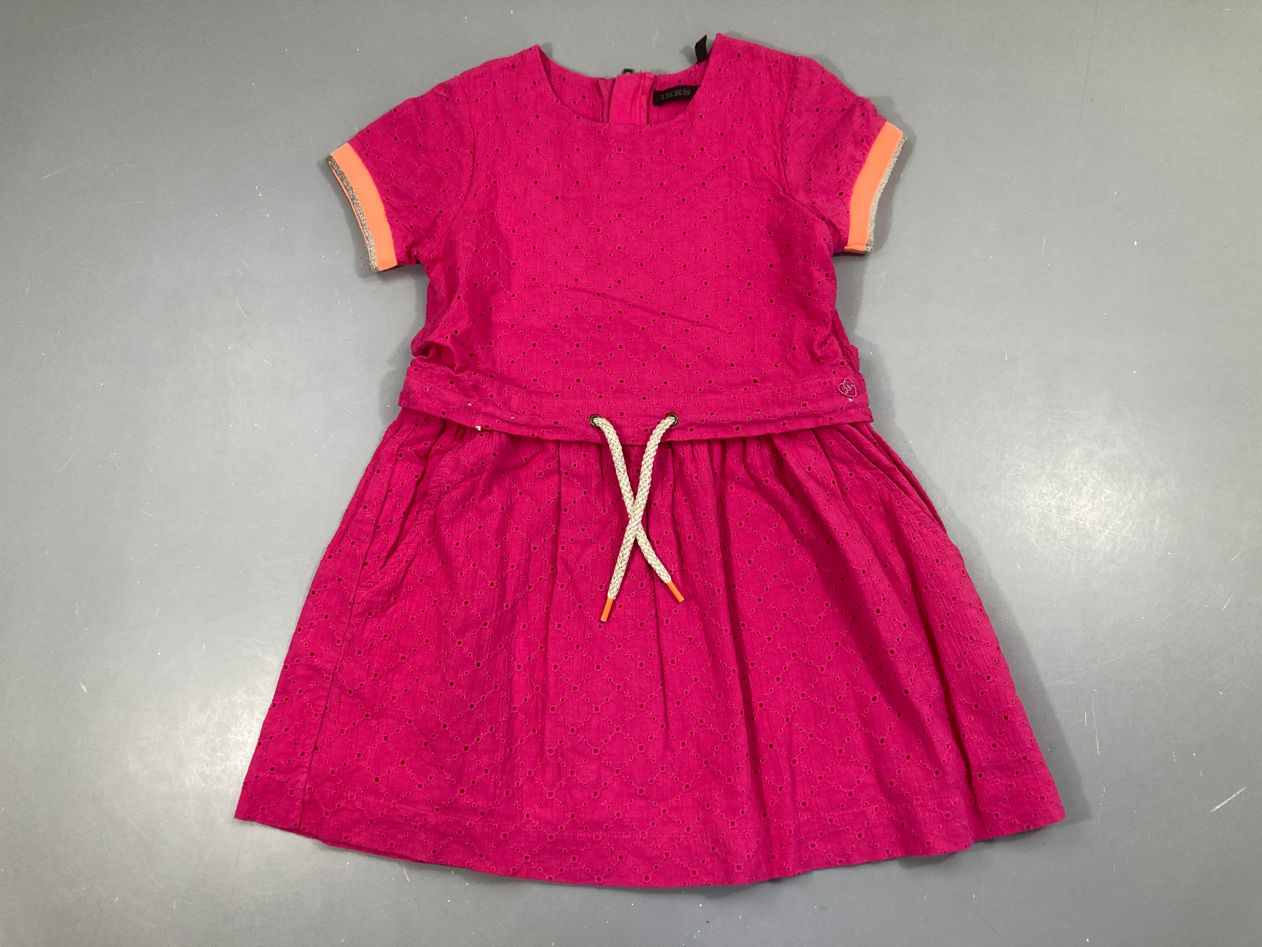 Robe m.c rose vif broderies