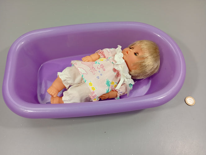 Poupée 30cm + baignoire mauve, moins cher chez Petit Kiwi