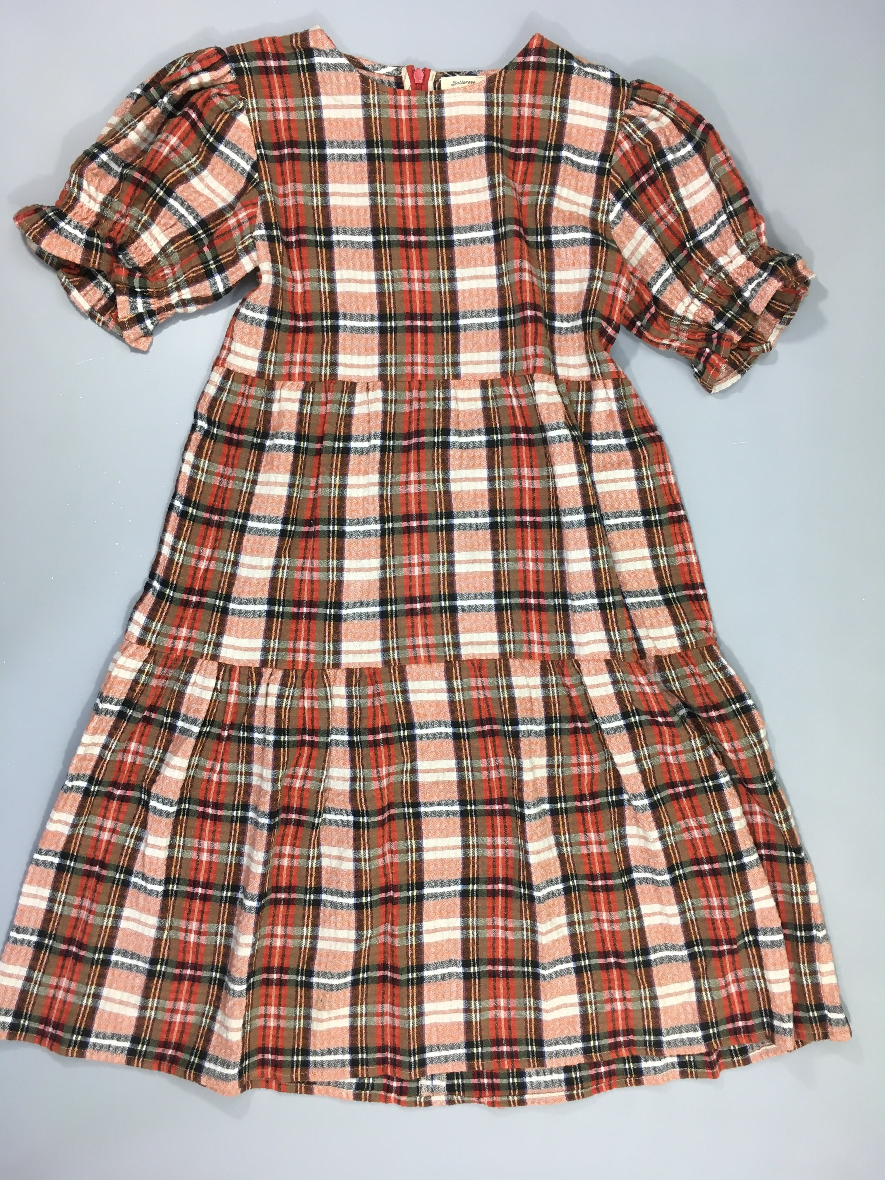 Robe longue m.c texturée à carreaux brun-beige-rouge