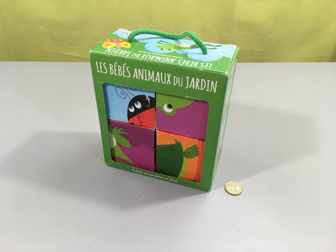 Cube empilables en carton, bébés animaux au jardin, +2a Sassi, cubes un peu usés, moins cher chez Petit Kiwi