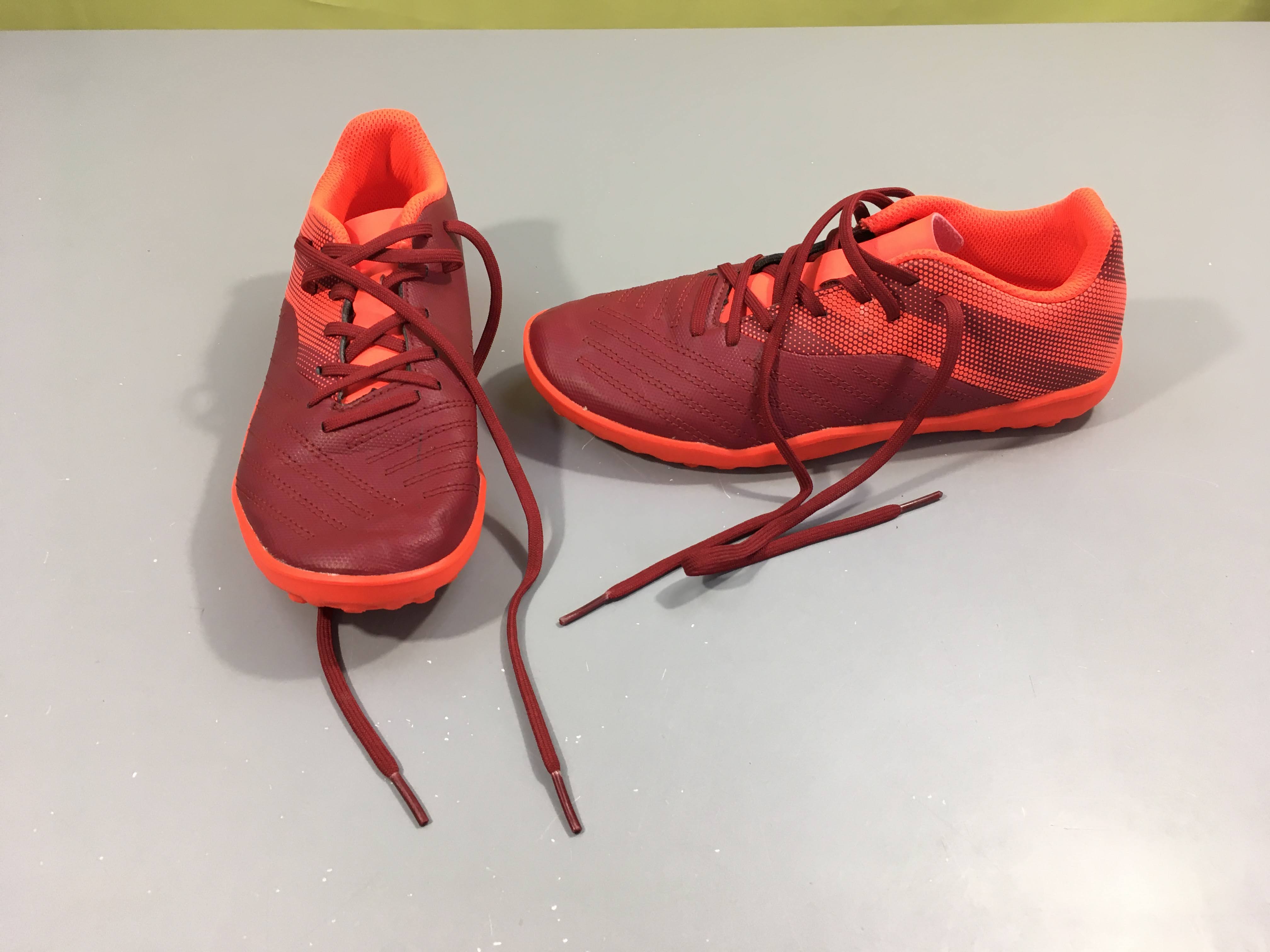 Baskets de mini foot rouge/orange Kipsta, 36