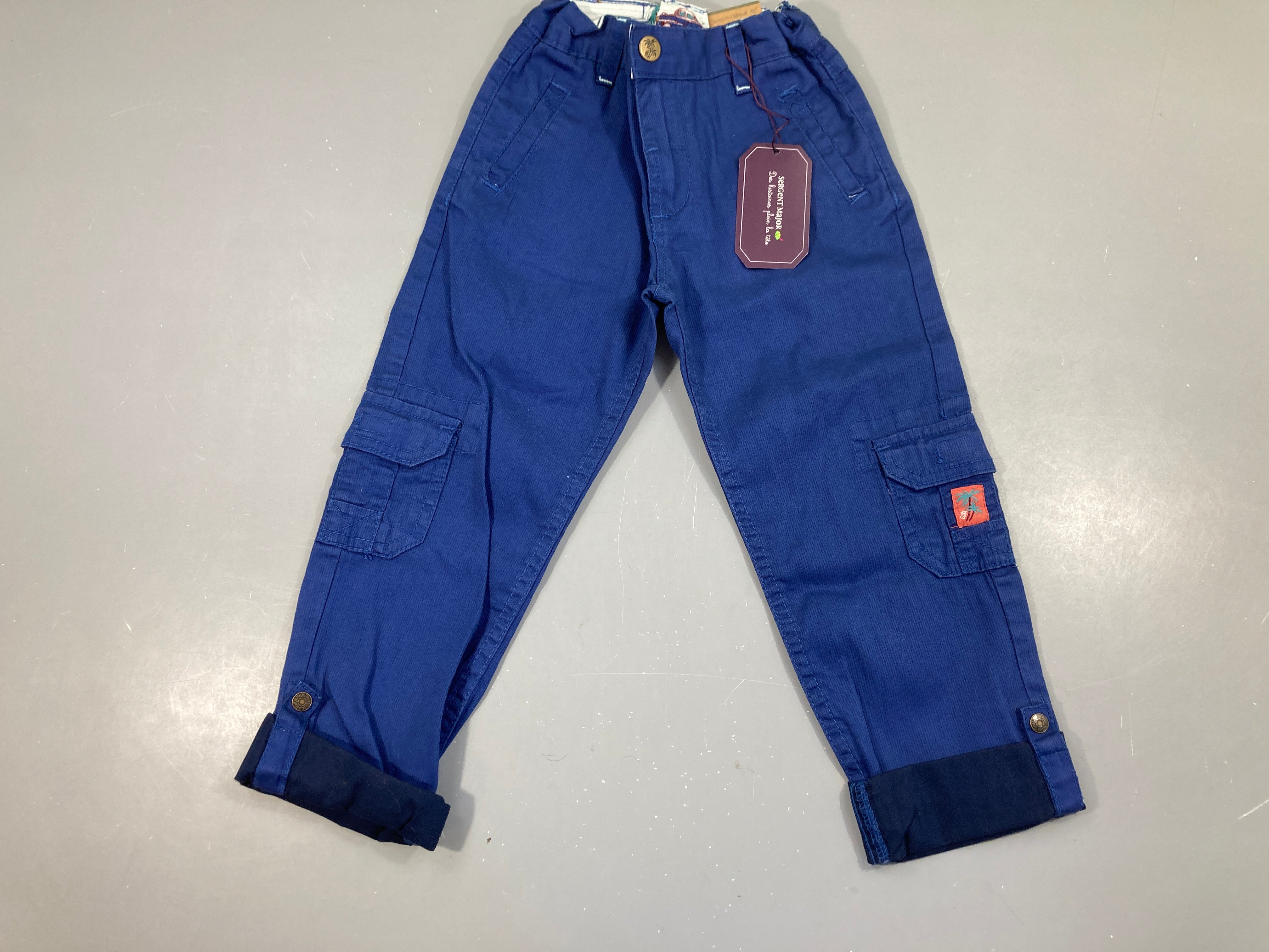 NEUF Pantalon chino bleu poches latérales, retroussable (prix neuf 26,99€)