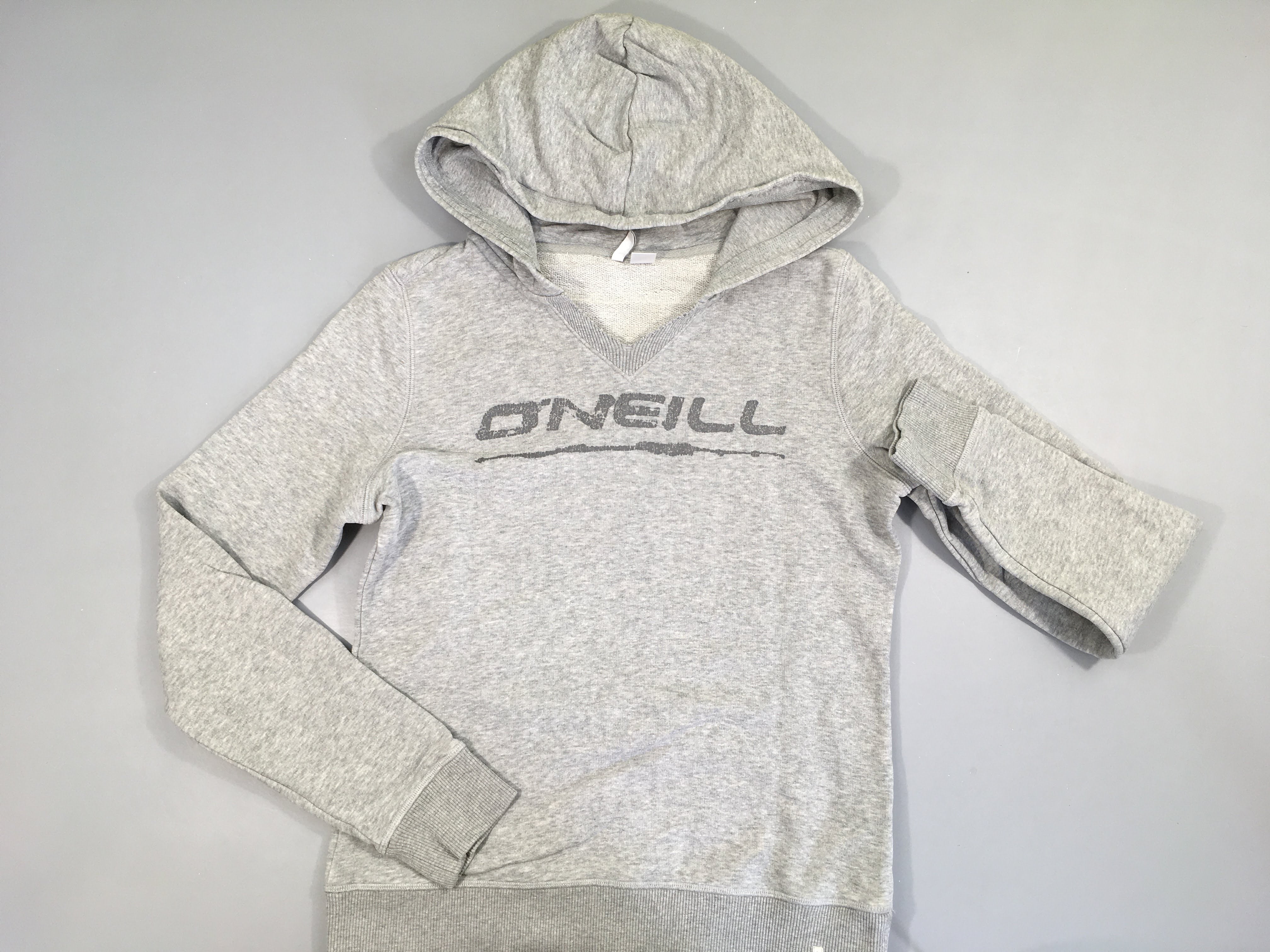 Sweat à capuche gris chiné O'neill-Bouloché! Petite tache au dessus du L