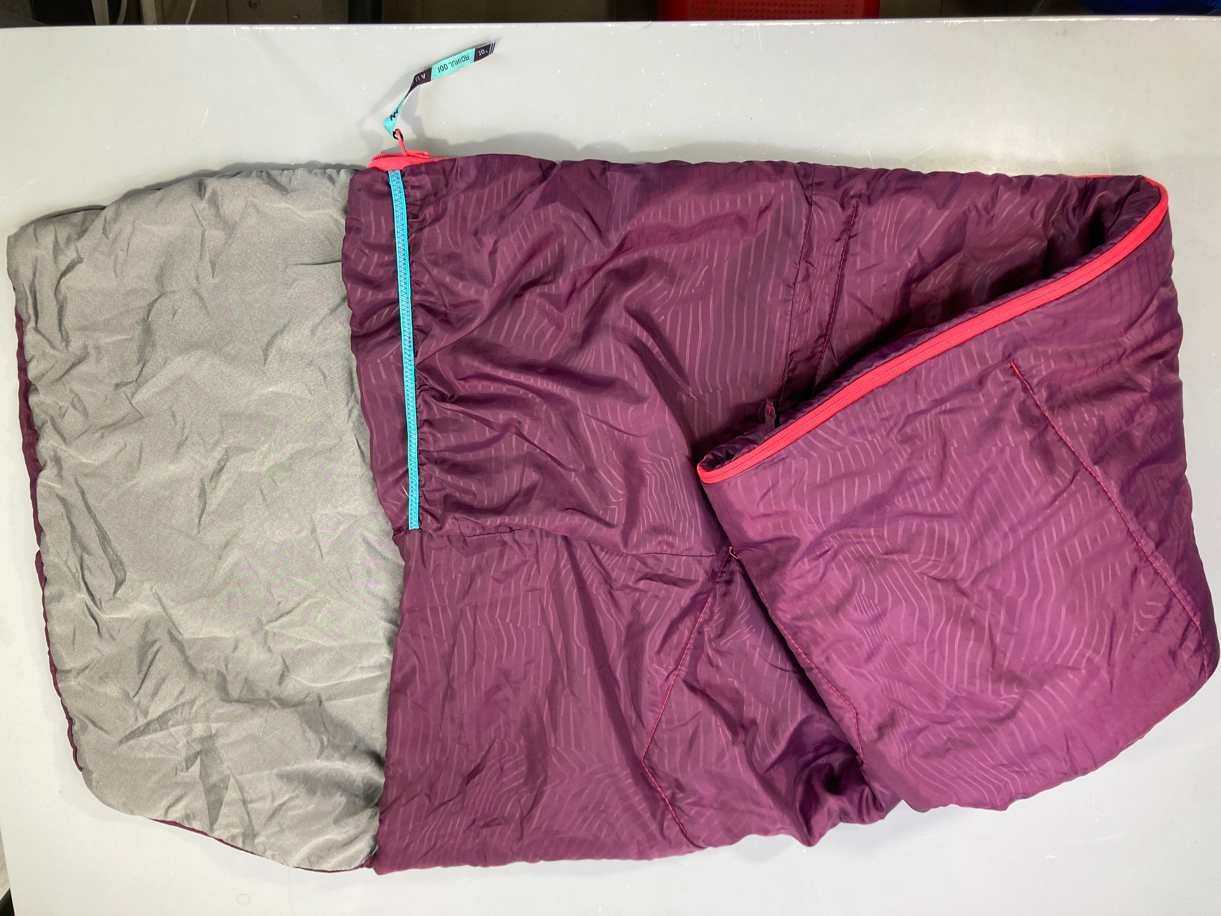 Sac de couchage junior violet prune intérieur gris zippé, confort 10°, Quechua