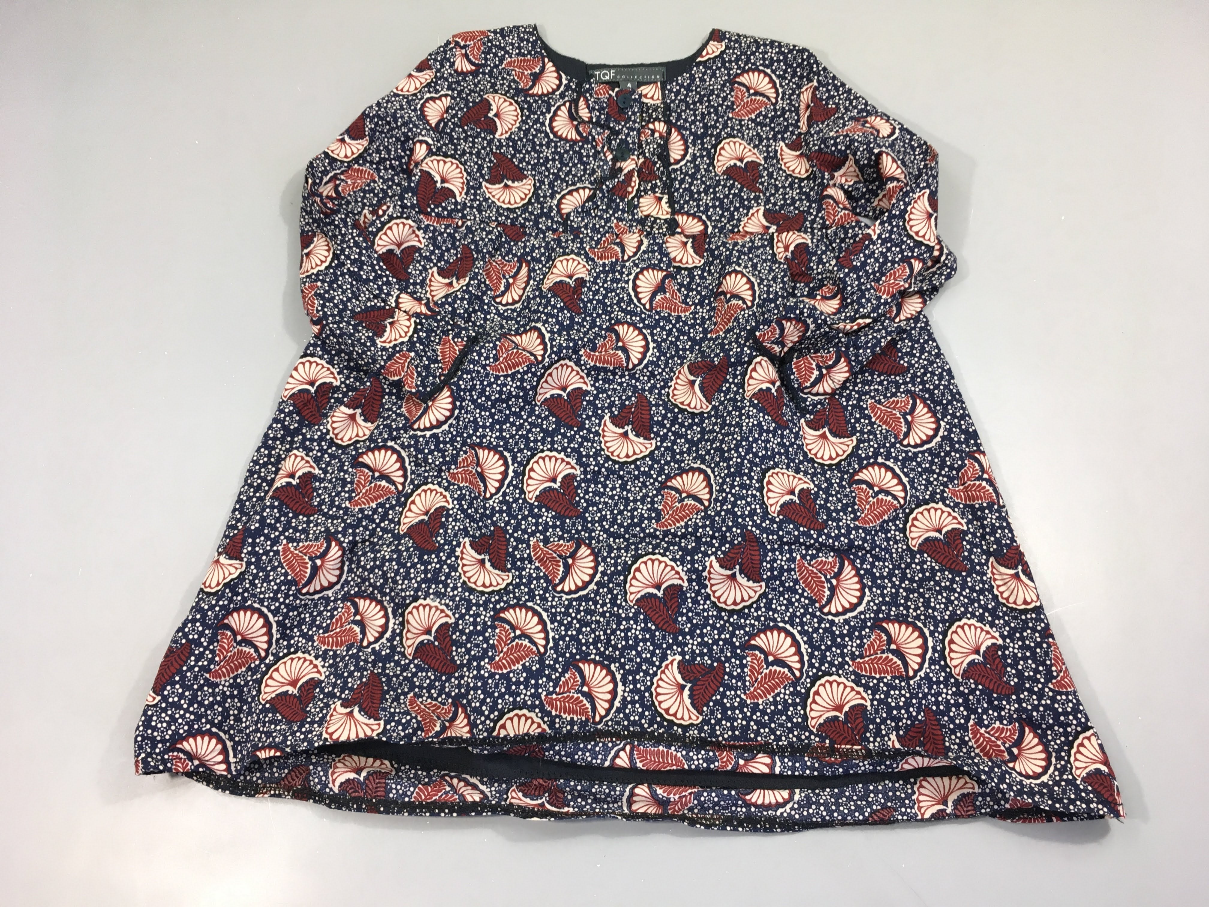 Robe m.l bleu foncé motifs bordeau pois blancs