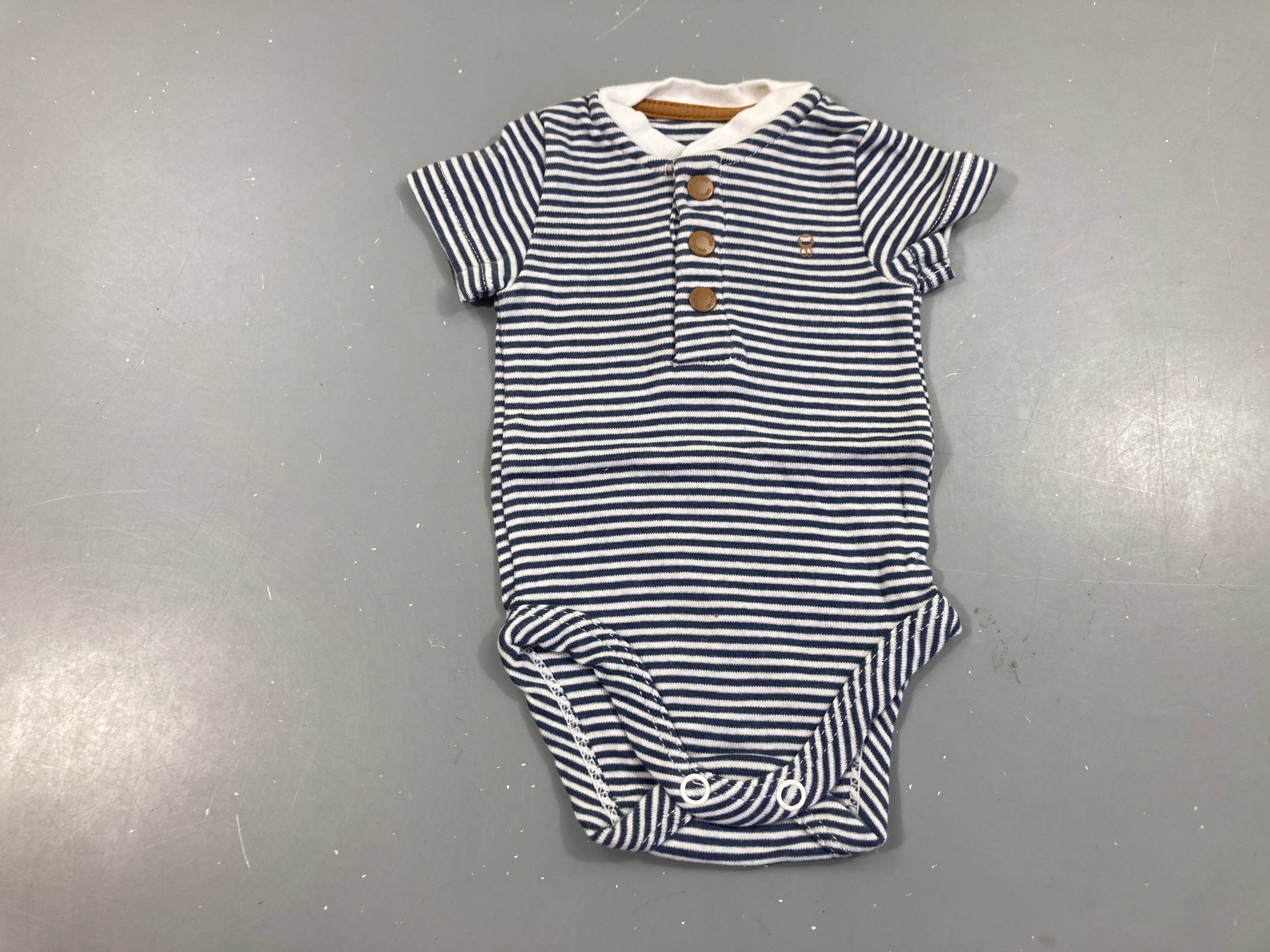 Body m.c gris rayé pressions