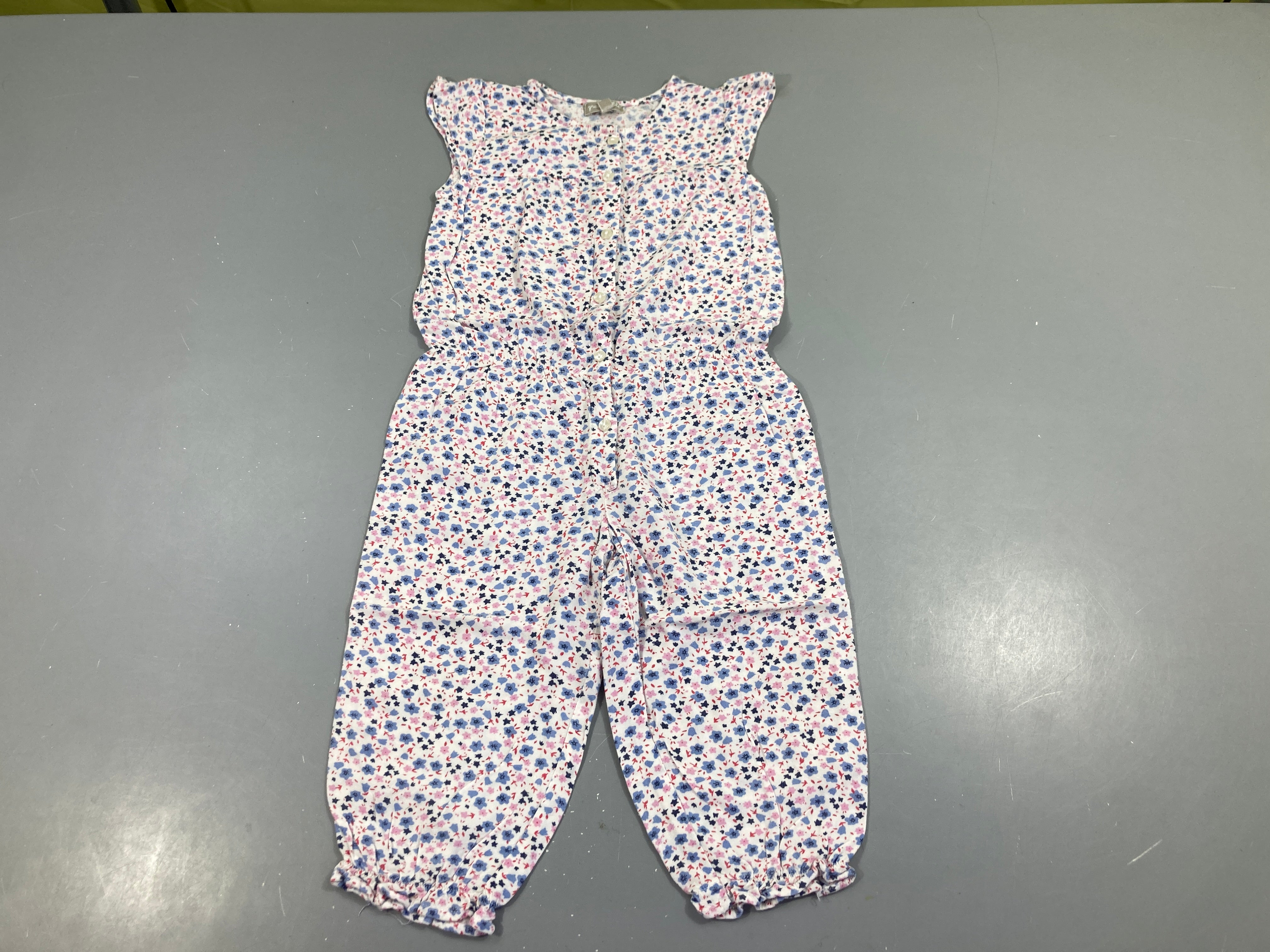 Combinaison m.c blanche fleurs bleu/rose