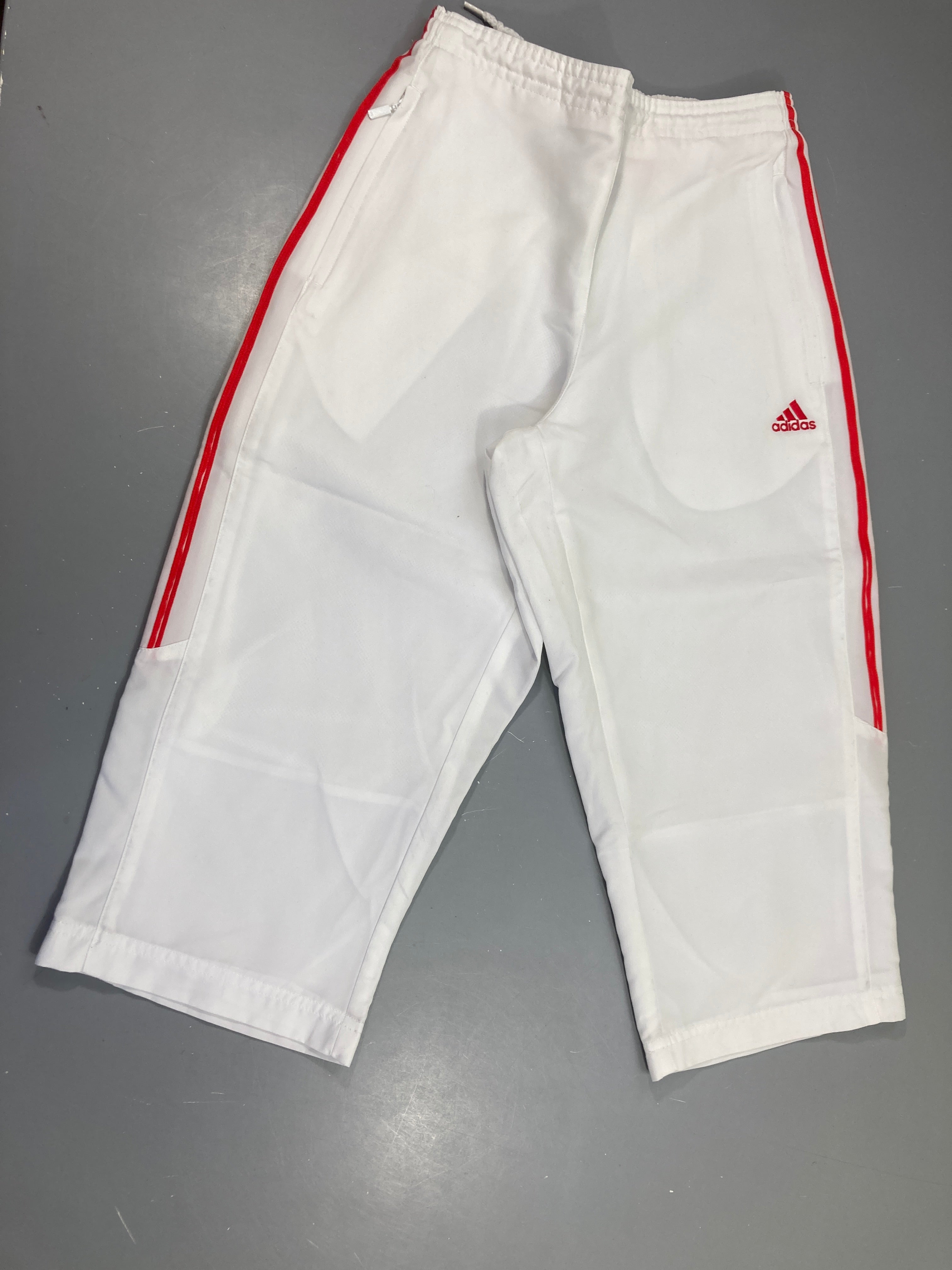 Pantalon training 3/4 blanc bandes rouges