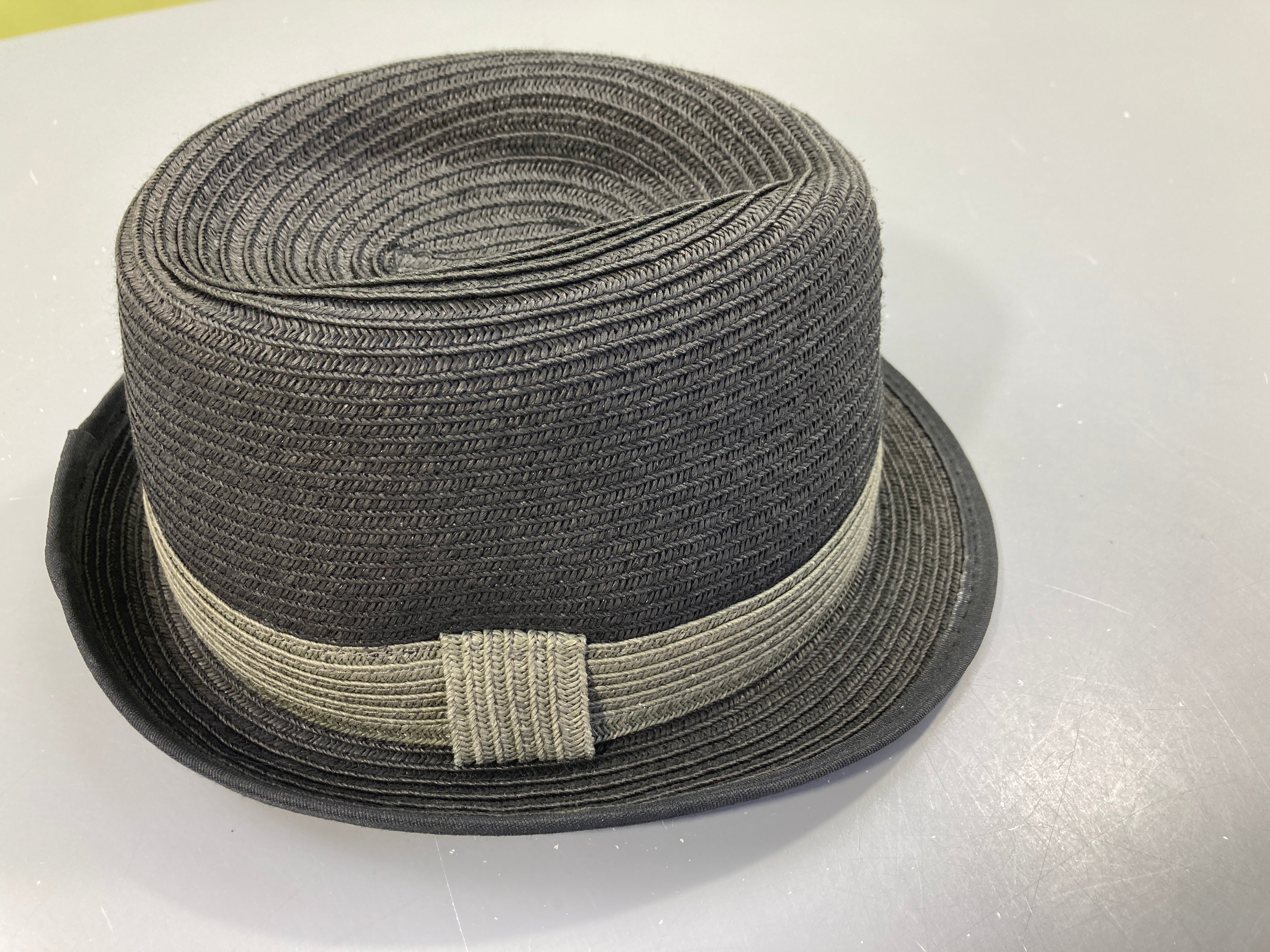 Chapeau paille noir