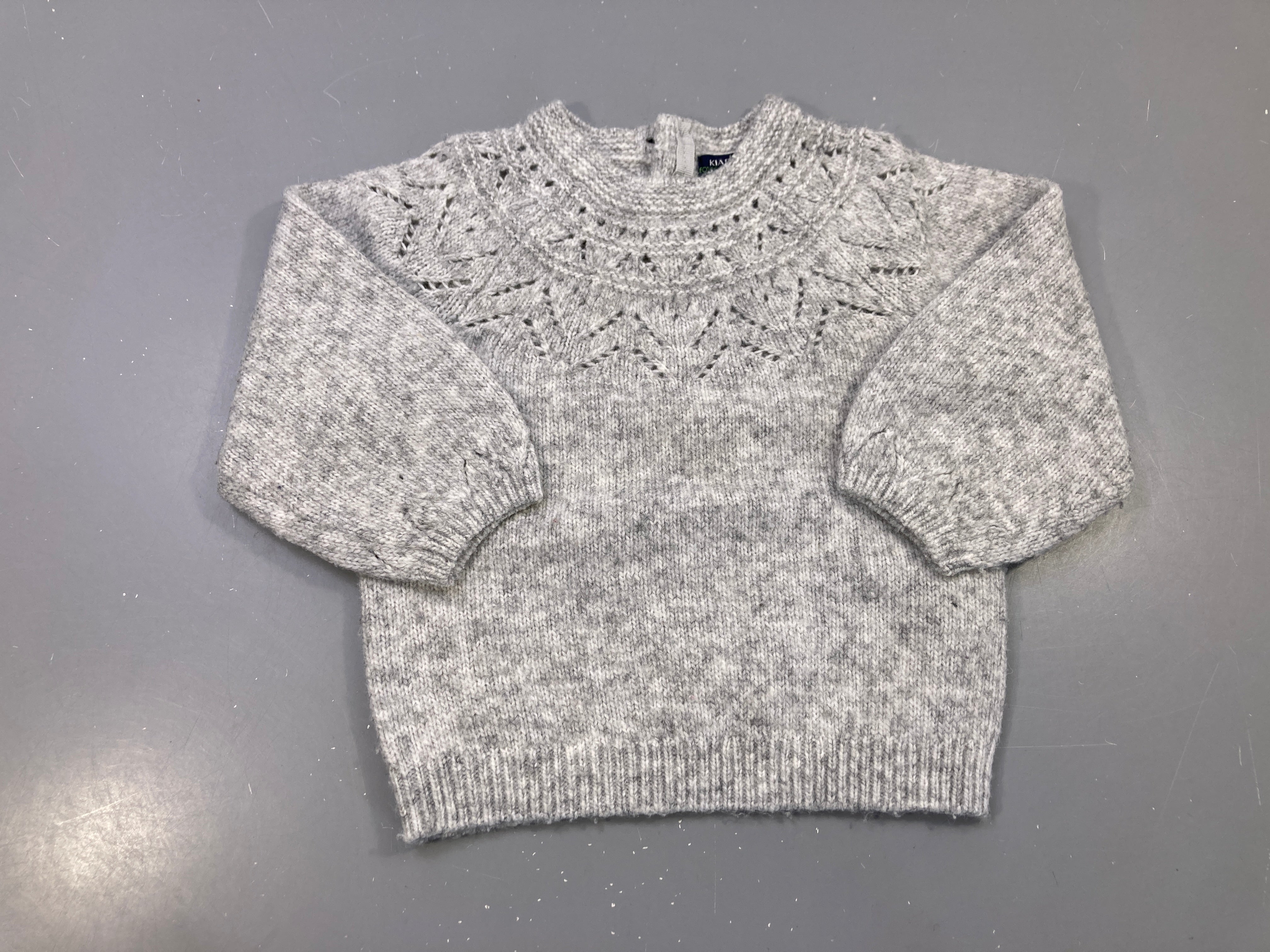 Pull gris chiné maille ajourée encolure, manches bouffantes