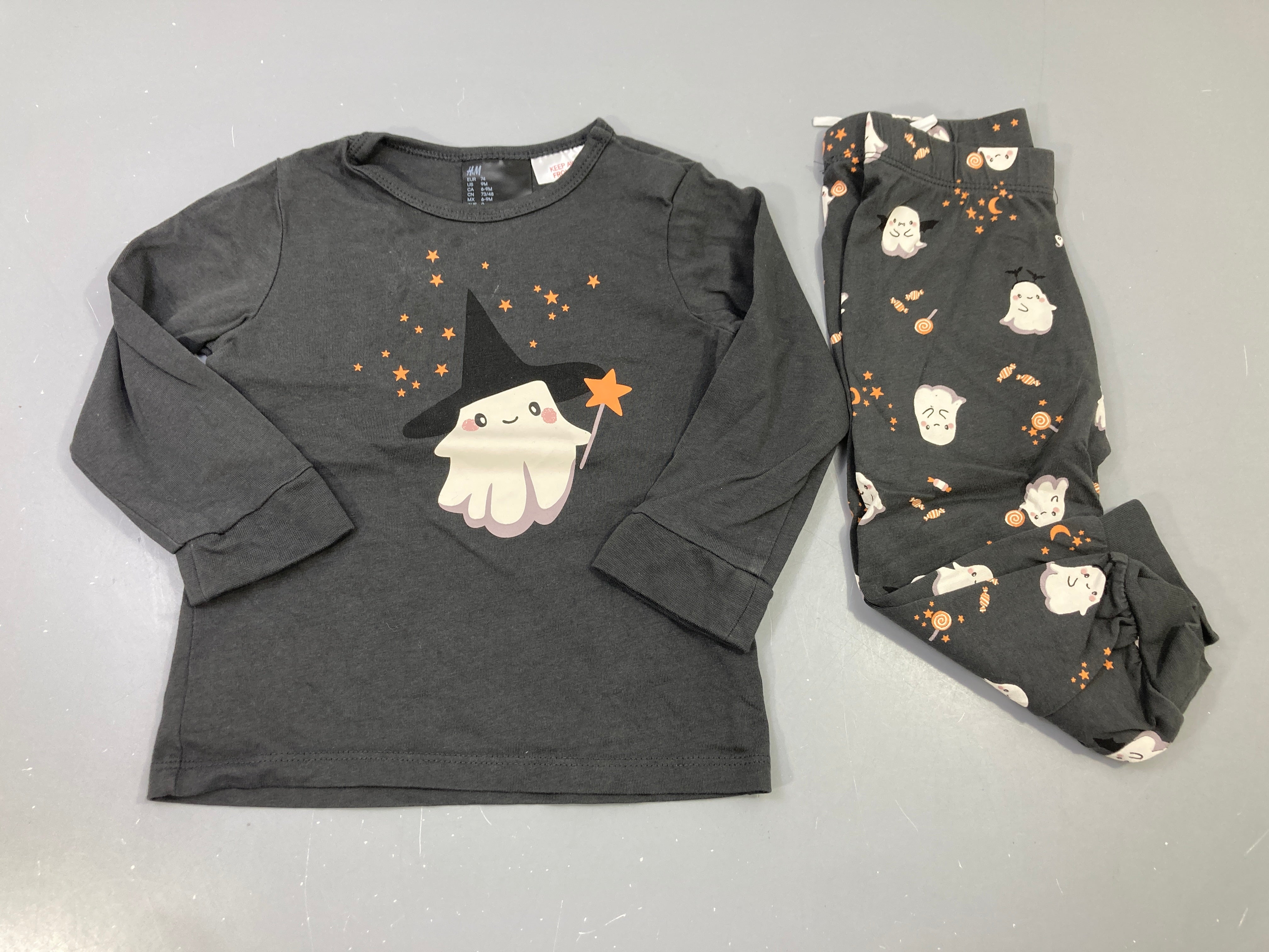 Pyjama 2pcs gris anthracite fantôme sorcière, bas fantômes bonbons Petites taches