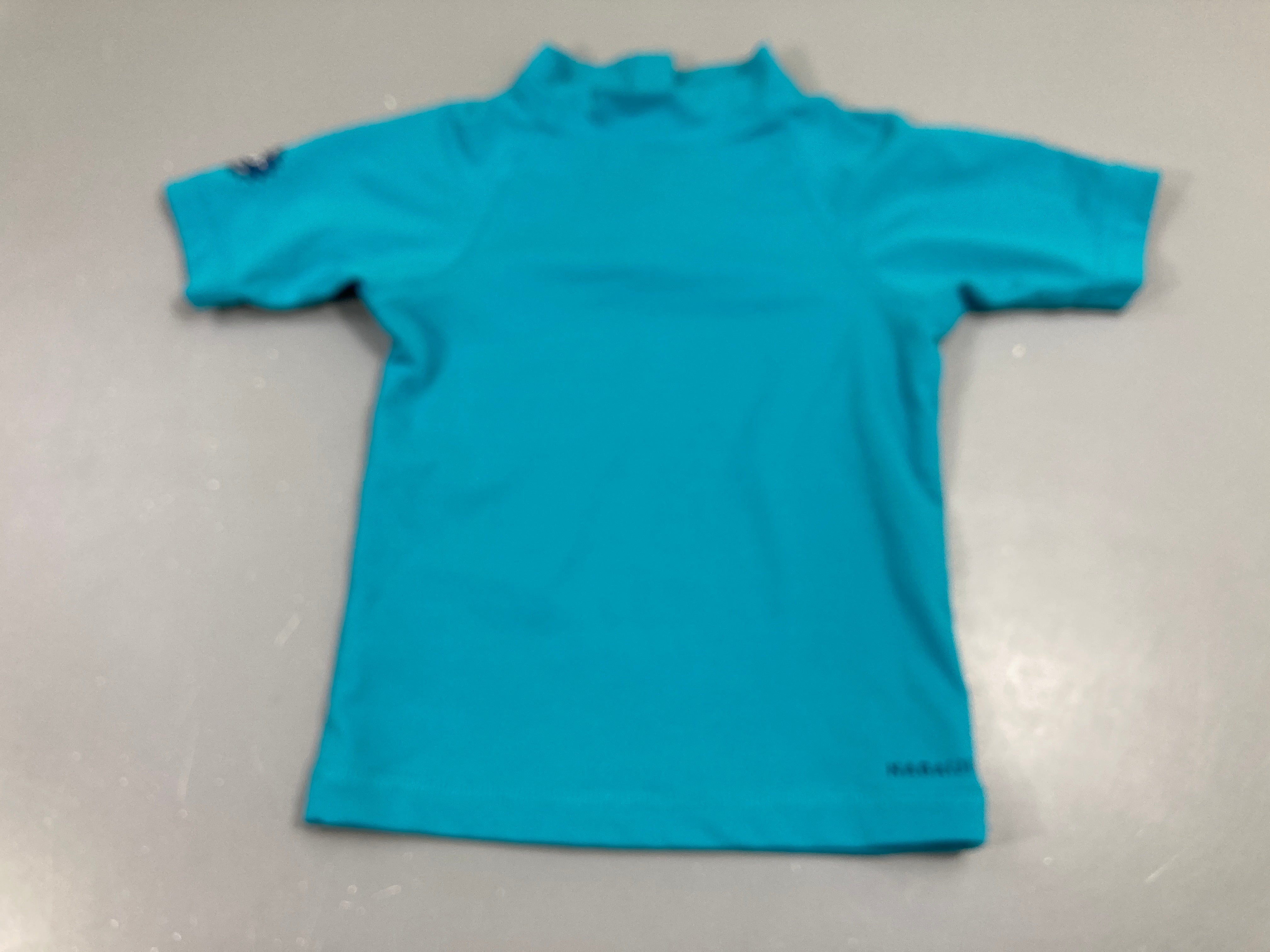 T-shirt m.c turquoise anti UV , nabaiji, taille estimée