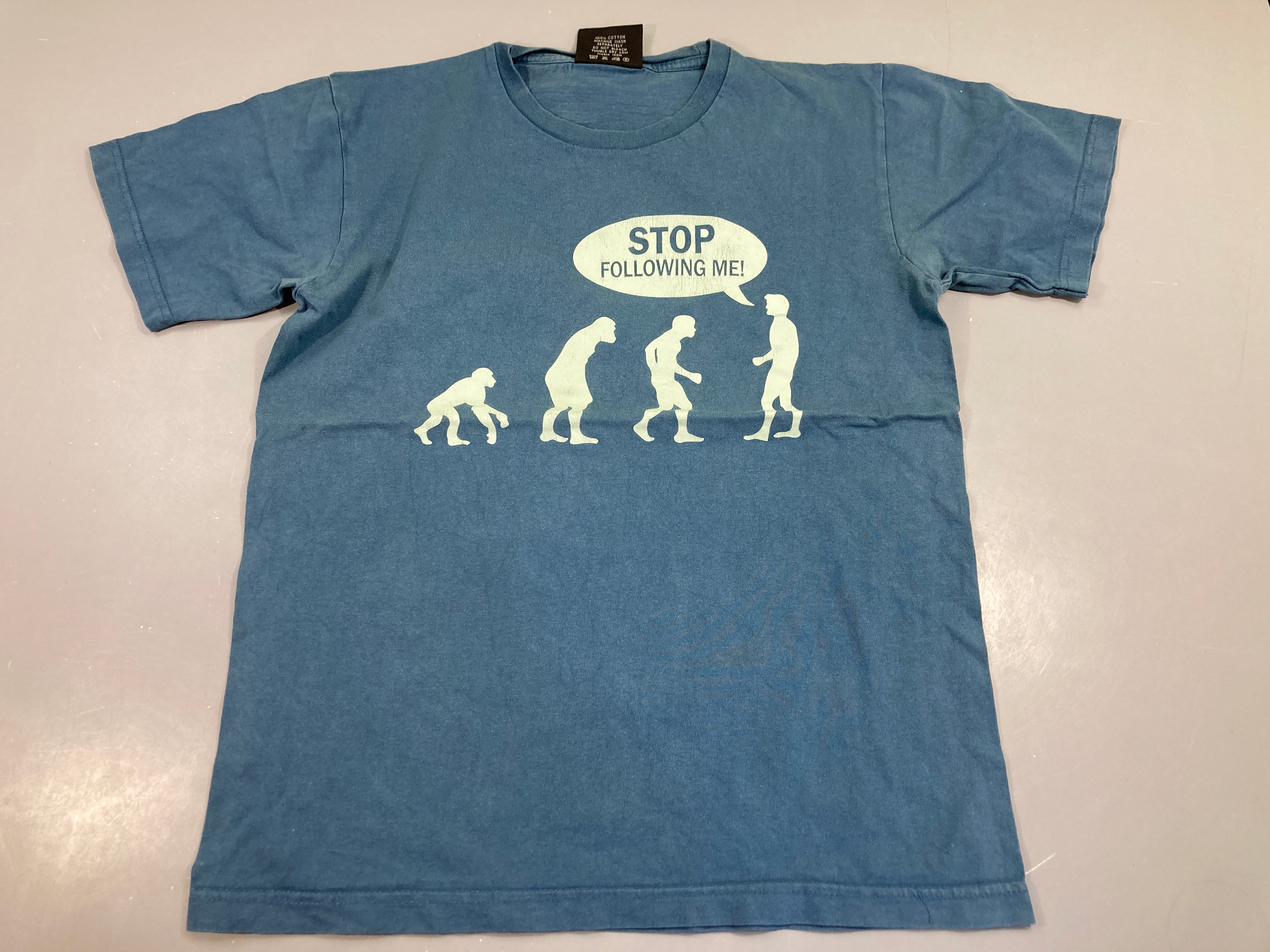 T-shirt m.c bleu, stop following me, UNFLEGGED