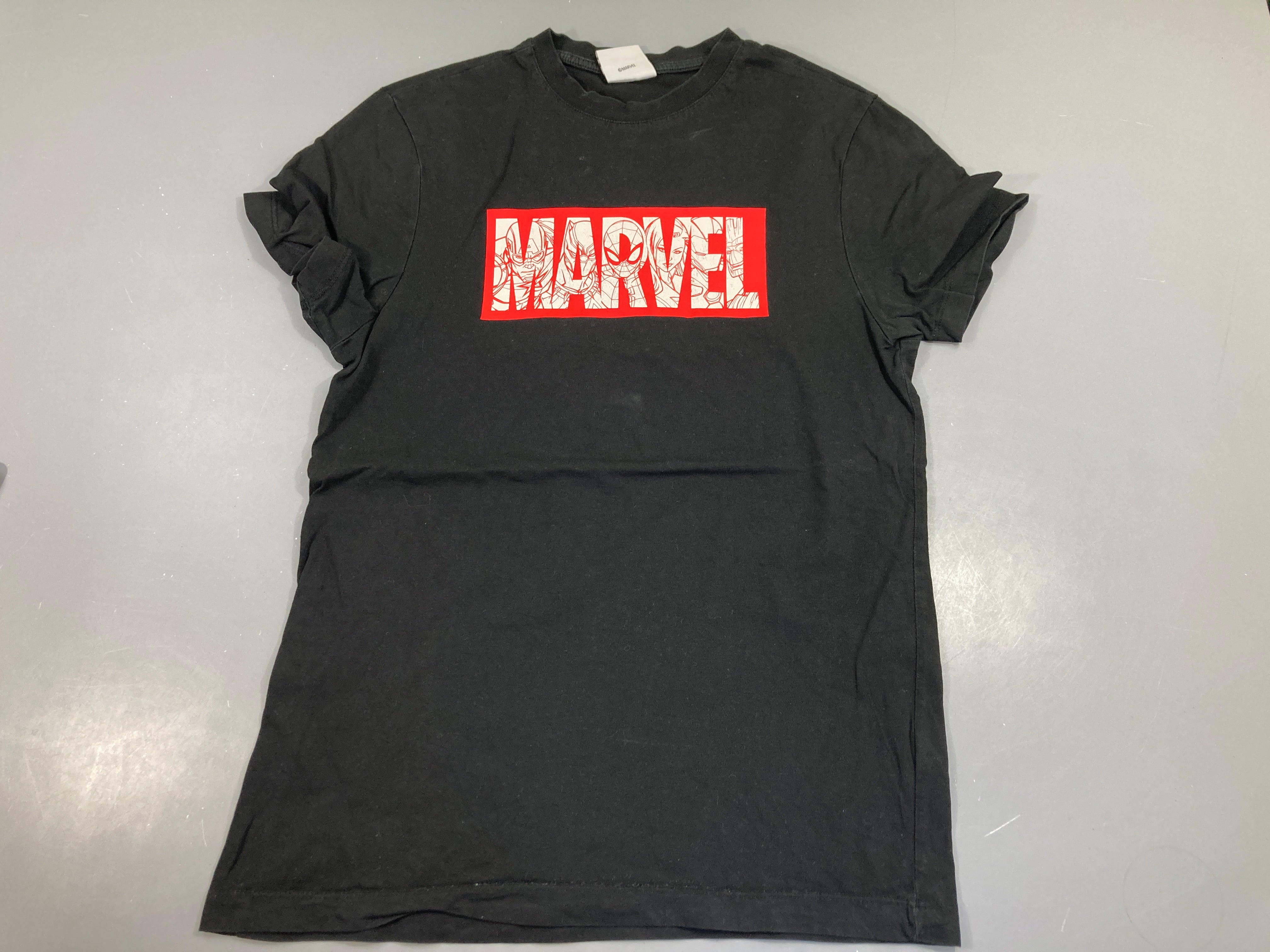 T-shirt m.c noir,MARVEL rouge