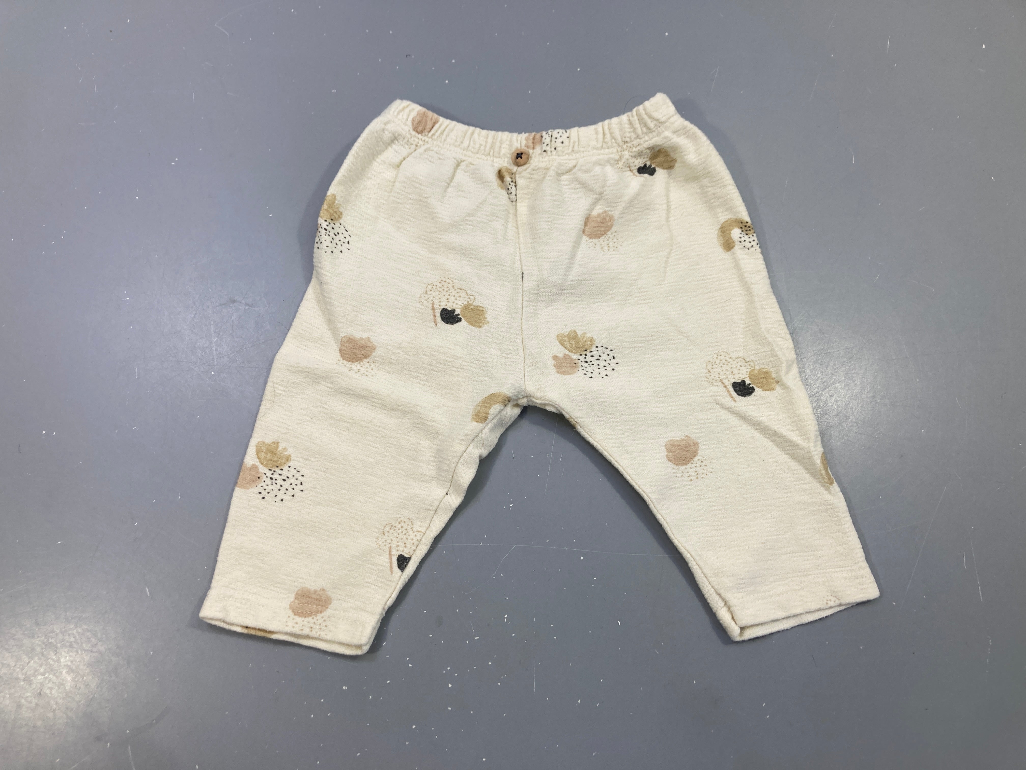 Pantalon jersey écru motifs fleurs beige noir, taille élastique