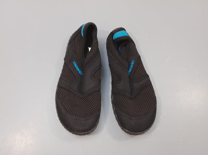 Sandales d'eau noir et bleu "Tribord" ,32-33, moins cher chez Petit Kiwi