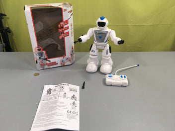 RC Super Robot Lumière et Son-3piles AAA et 3 piles AA (Non fournies) pour robot et télécommande