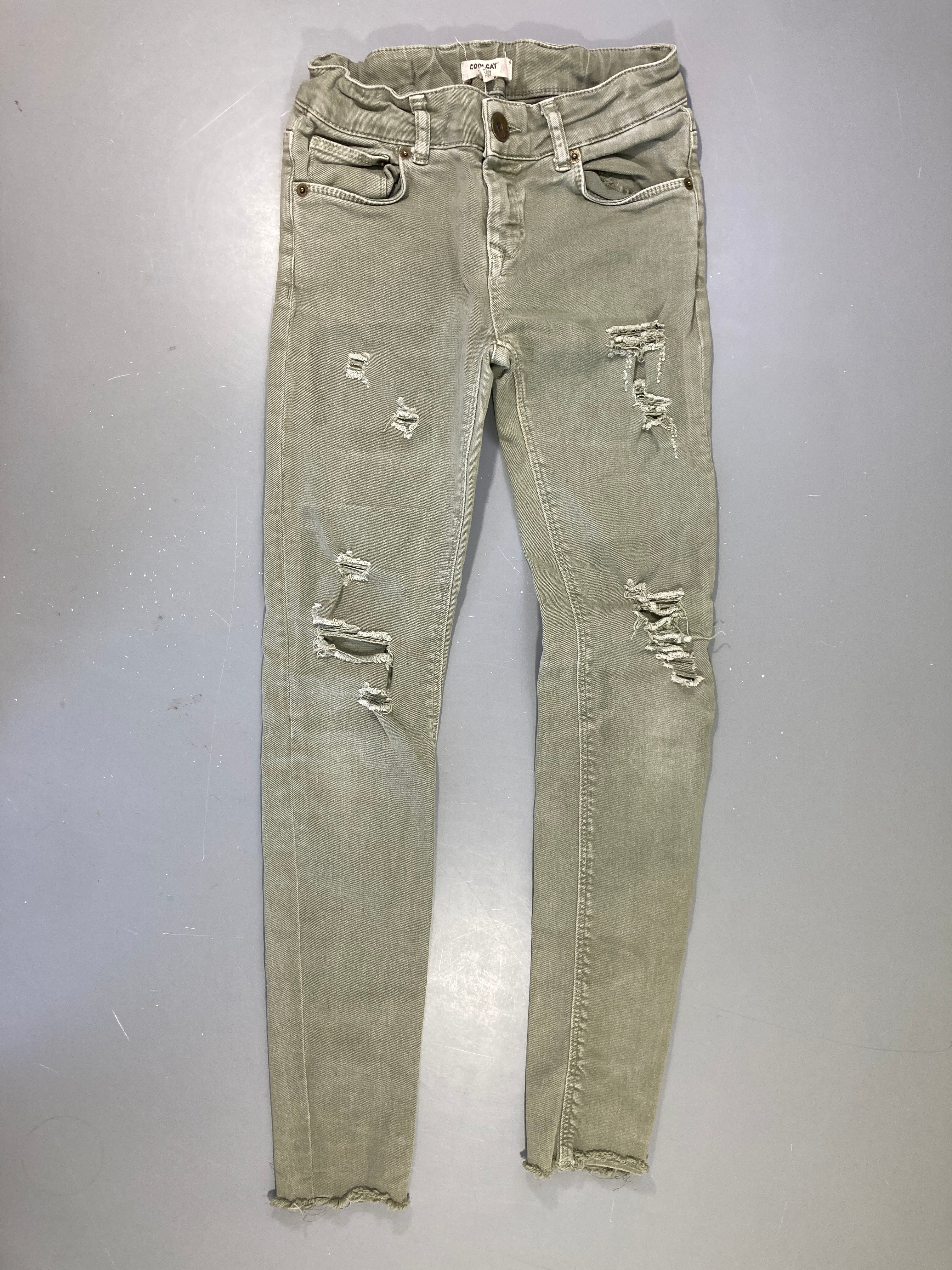 Pantalon kaki effet troué