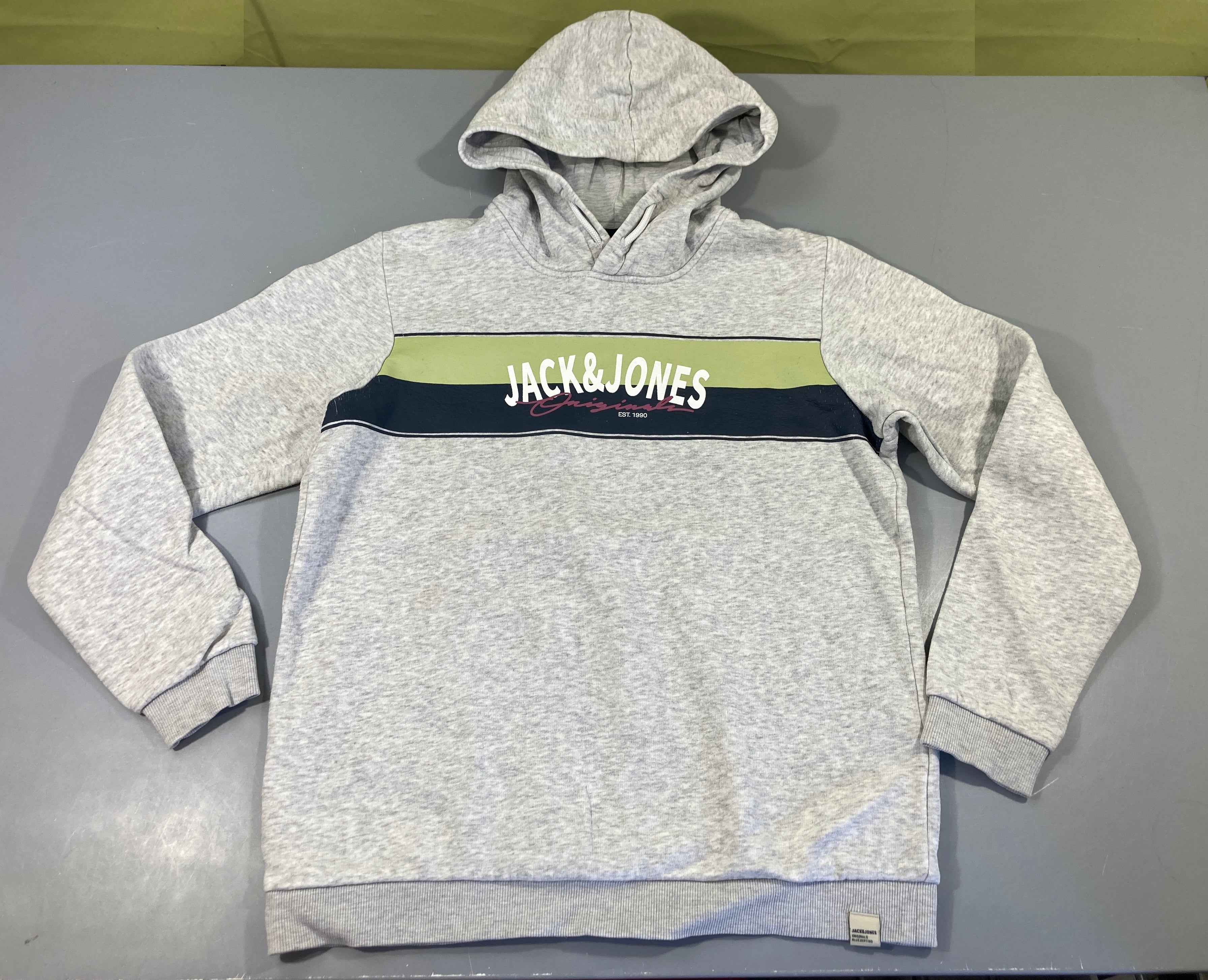 Sweat à capuche gris chiné Jack&Jons, bouloché et flocage un peu usé