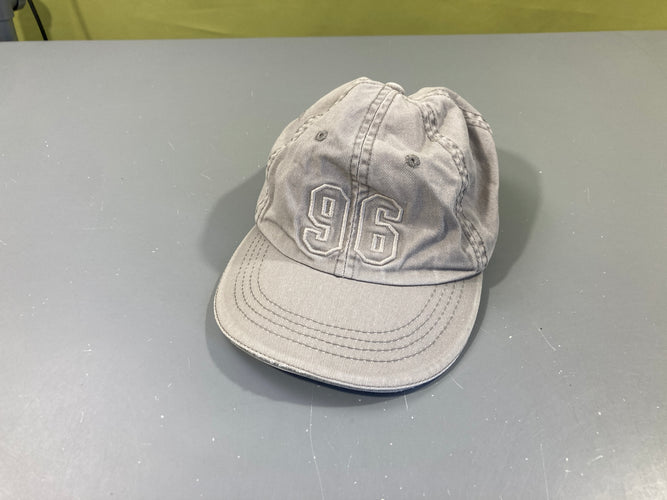 Casquette grise 96, moins cher chez Petit Kiwi