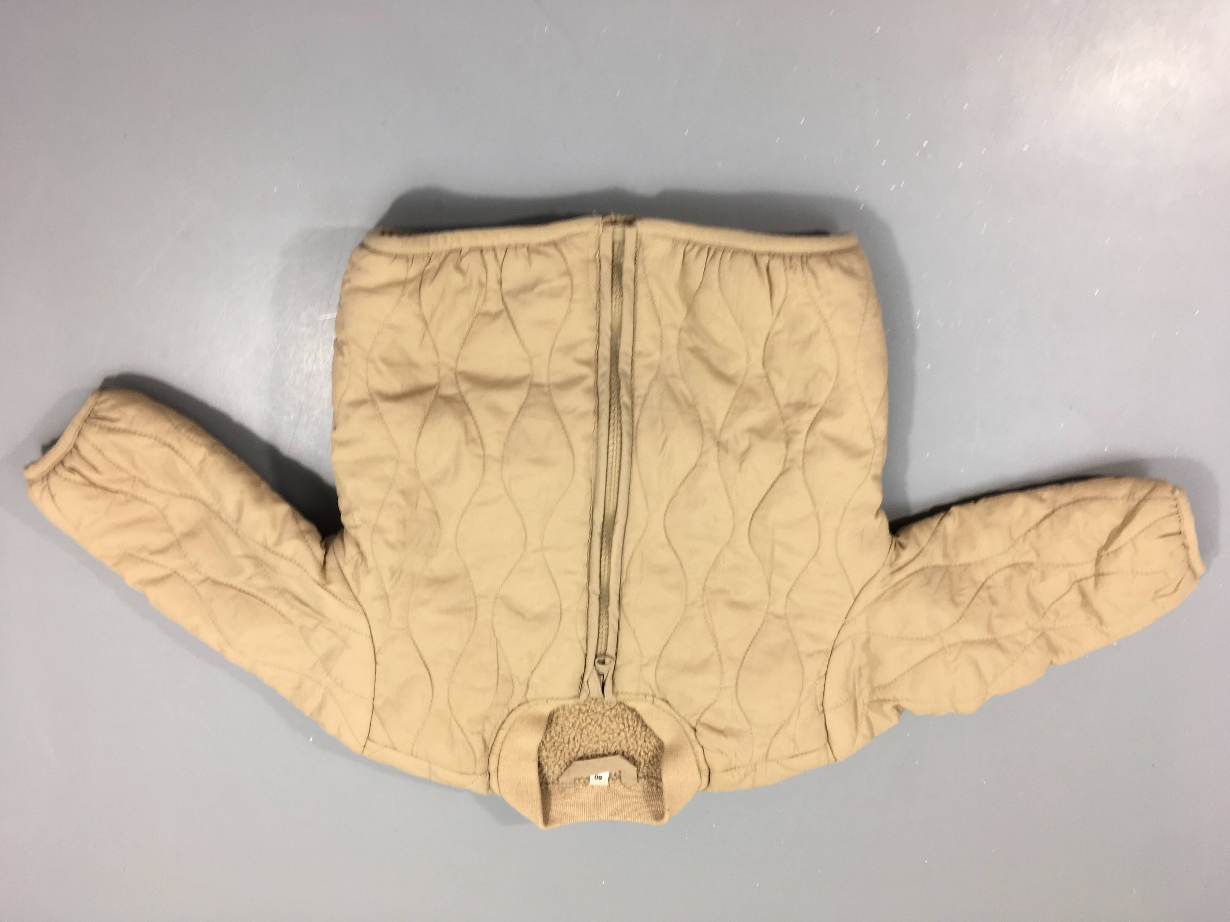 Veste matelassée légère zippée beige