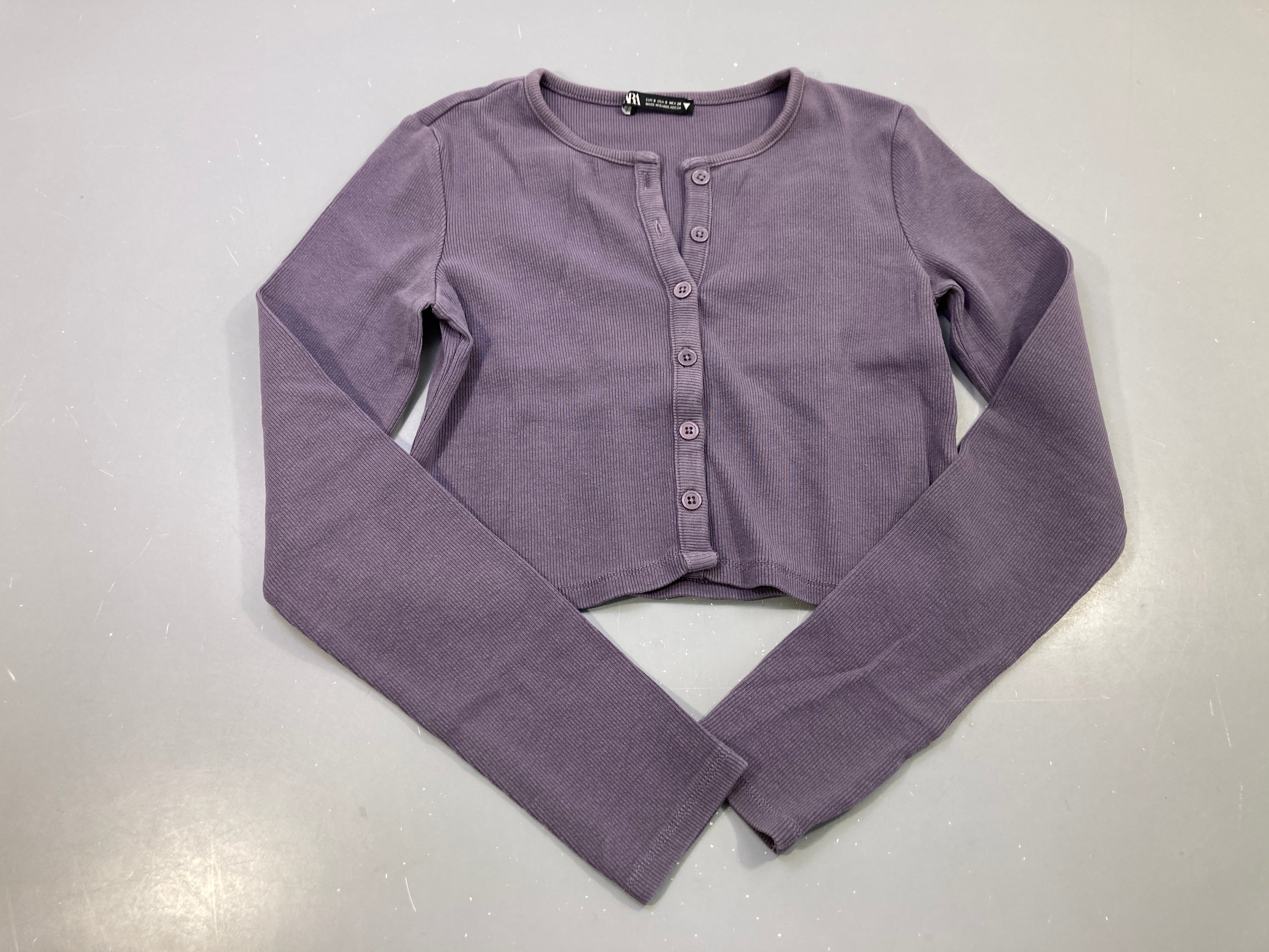 Gilet jersey m.l violet côtelé court, boutonné