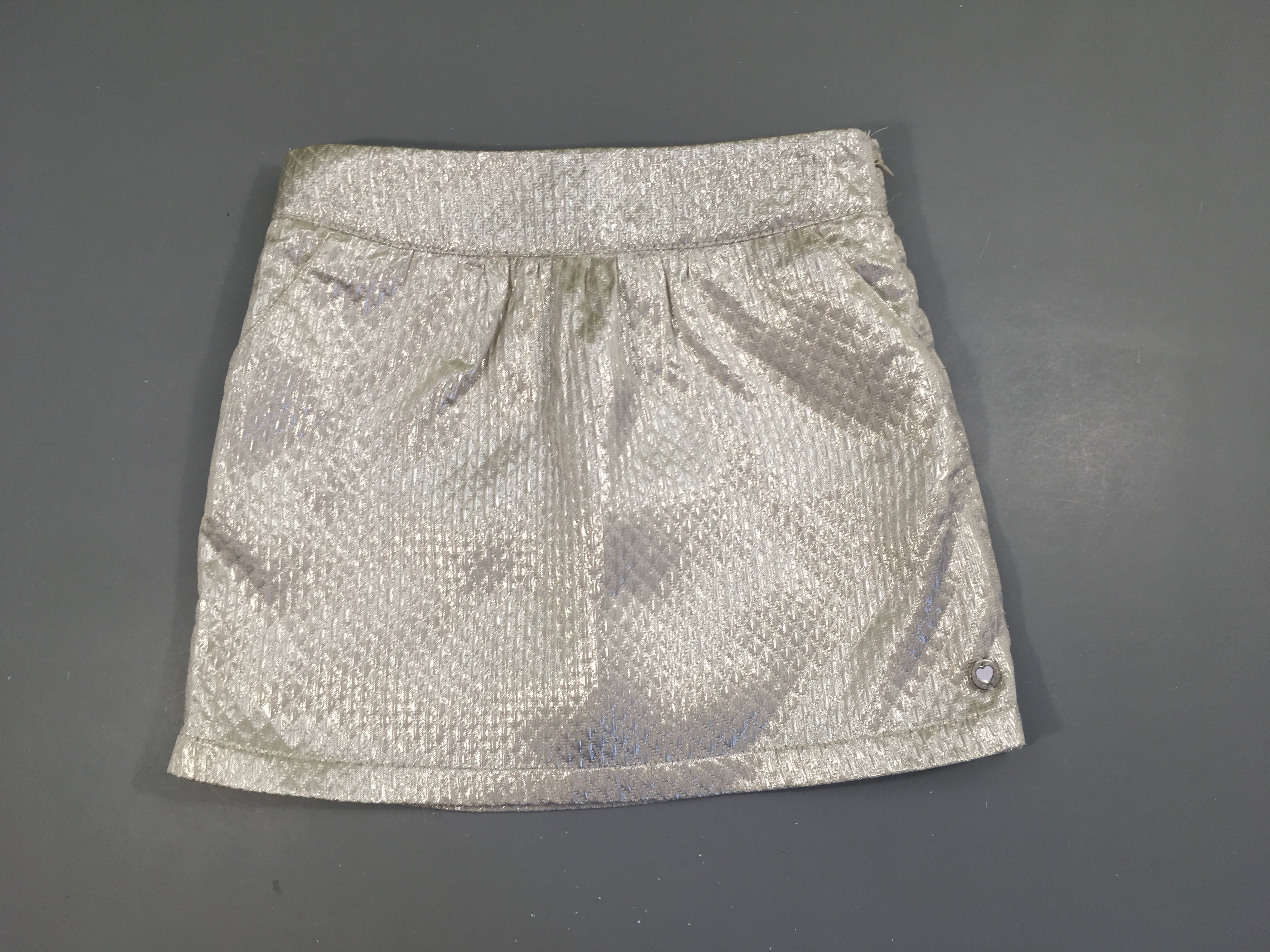 Jupe texturée argentée irisée