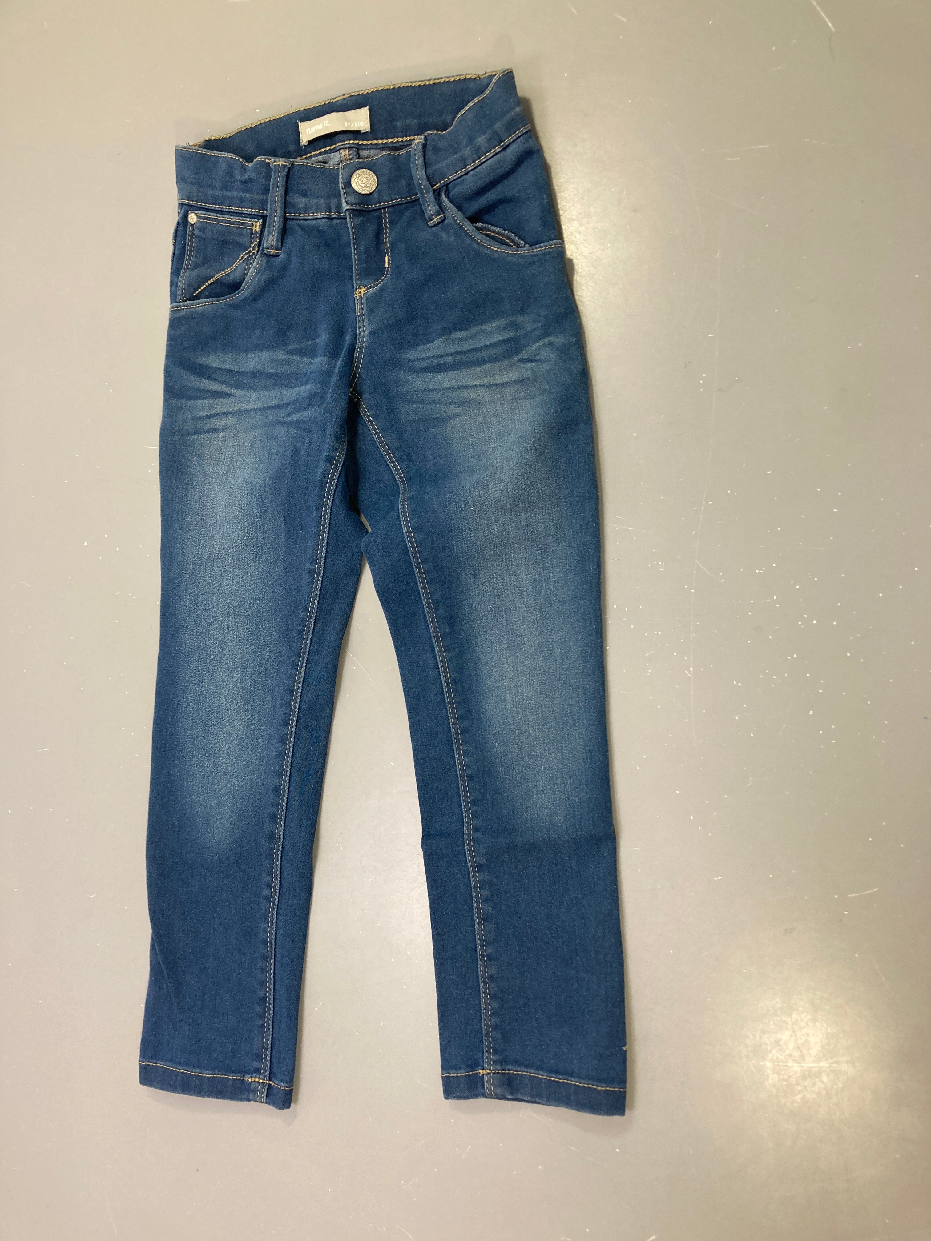 Pantalon jean bleu délavé