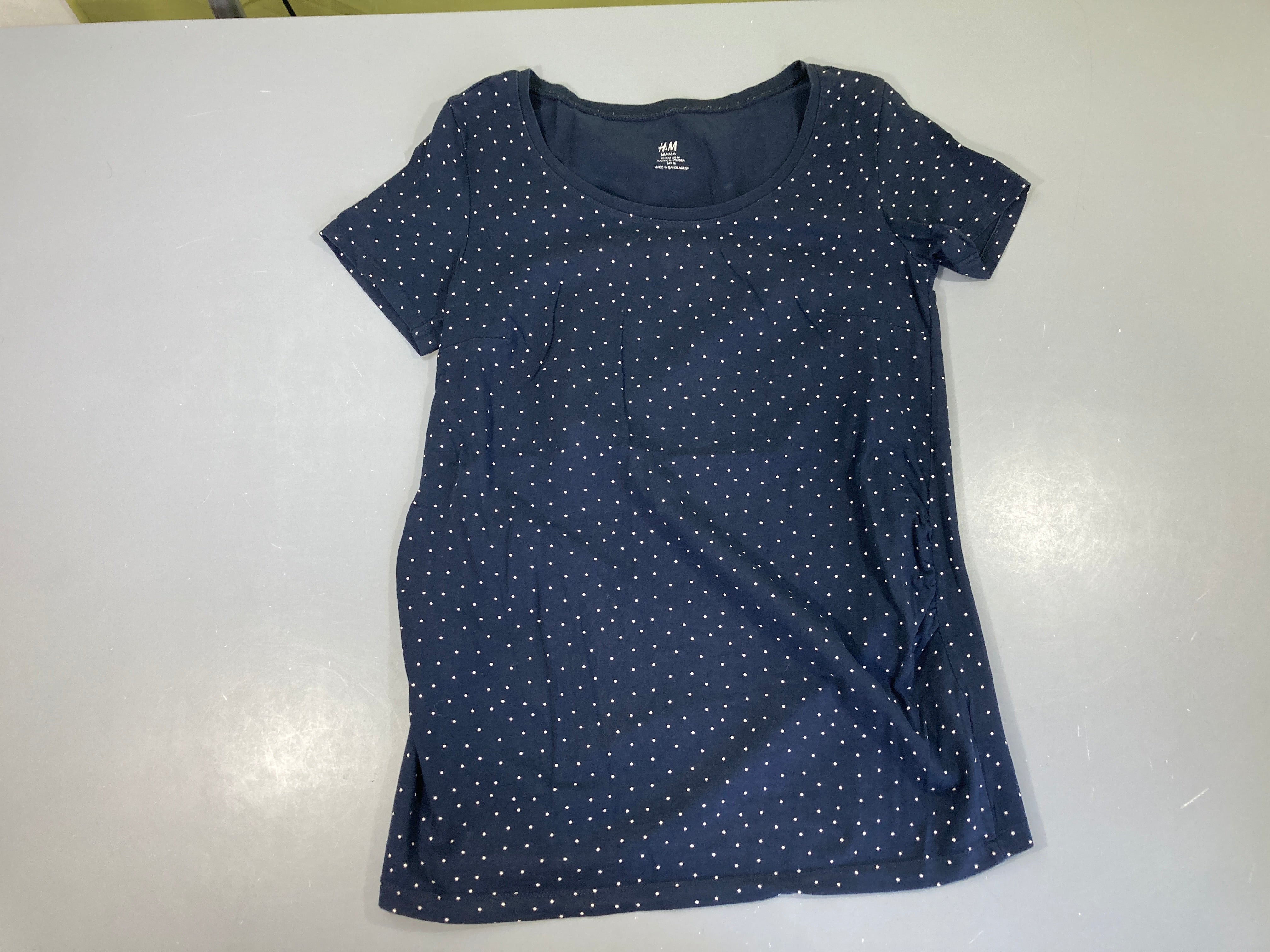 T-shirt m.c bleu foncé pois blancs