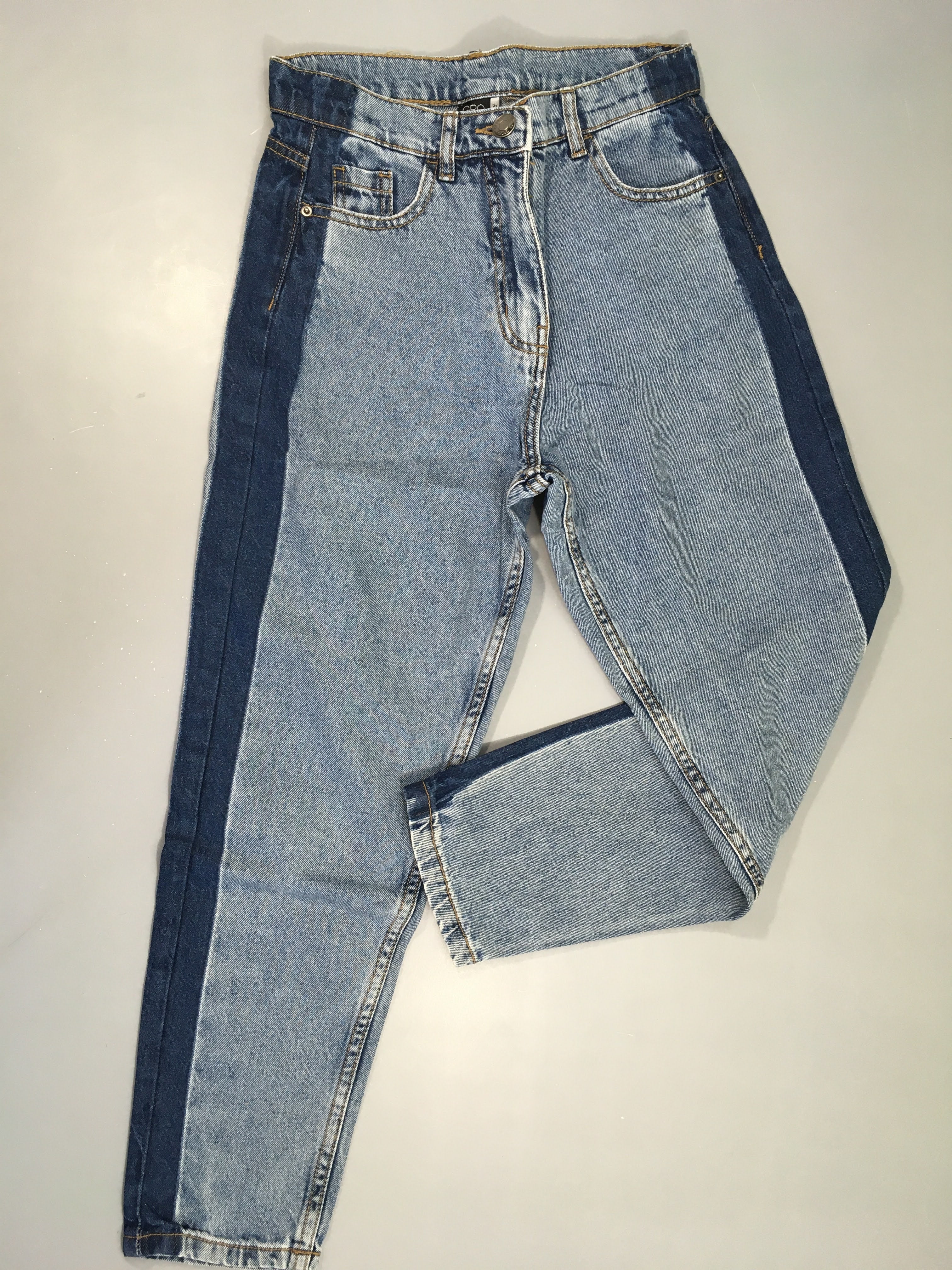 Jeans Mom bandes latérales bleu-foncé