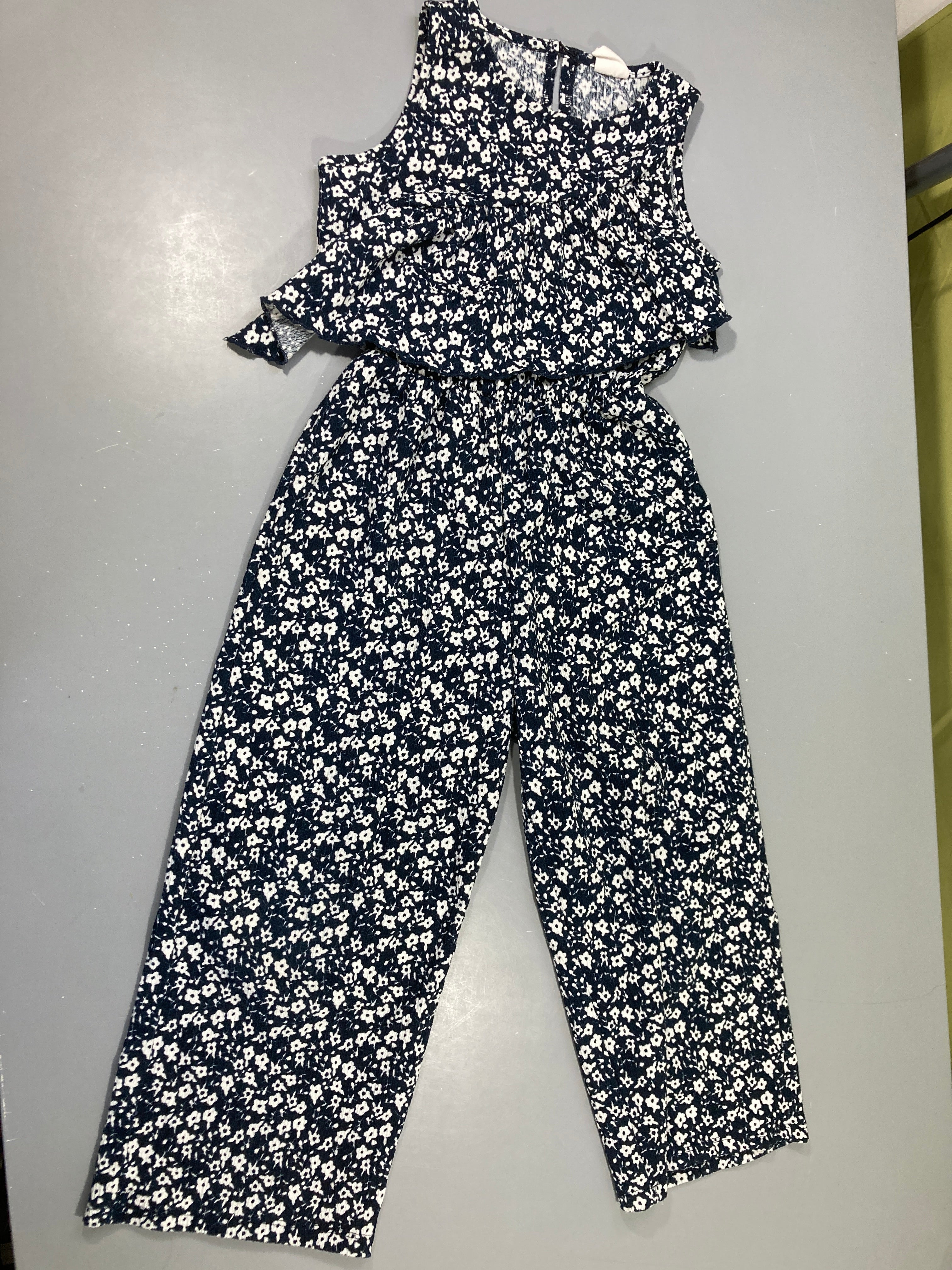 Combinaison texturée bleu marine fleurie blanc