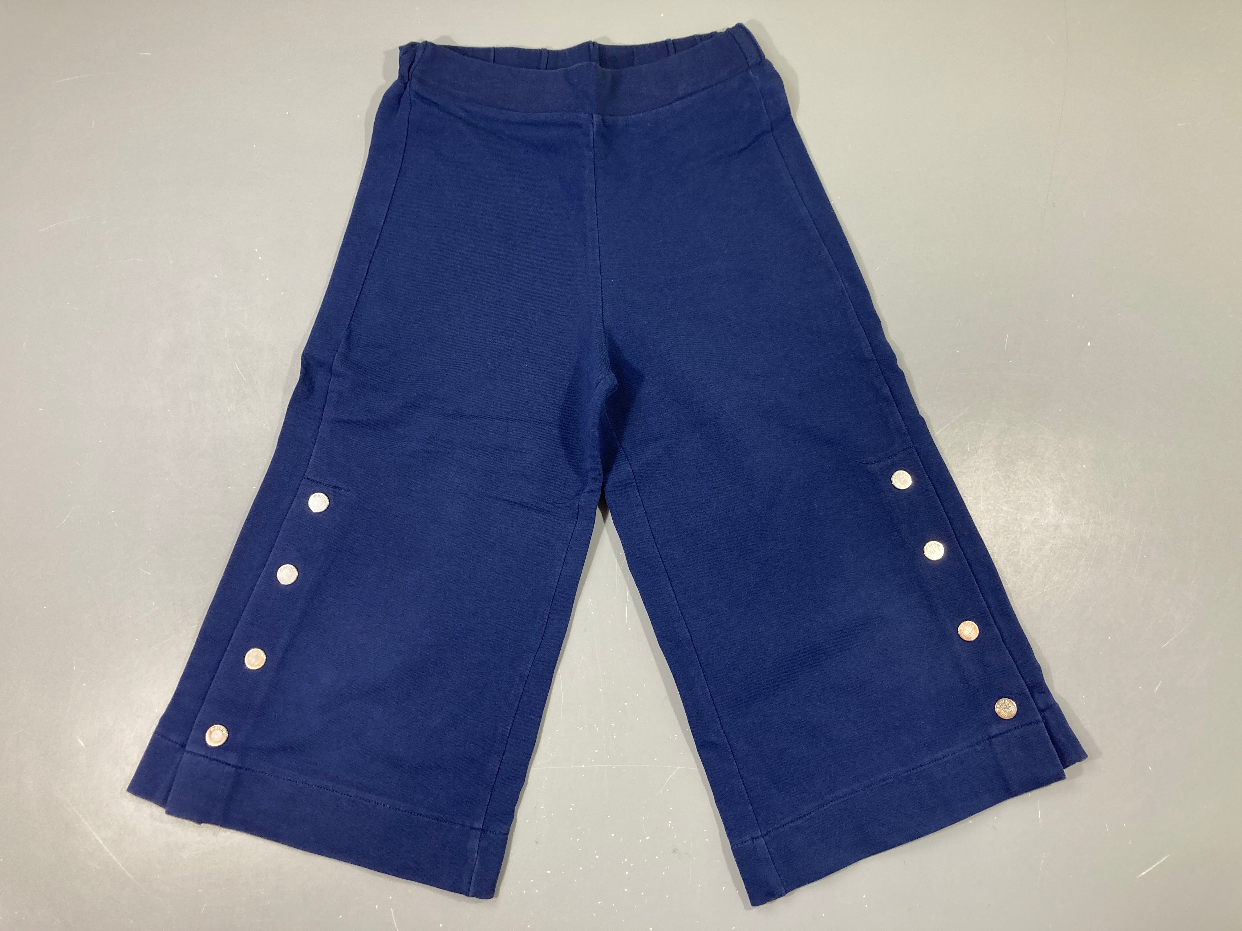 Pantacourt bleu foncé