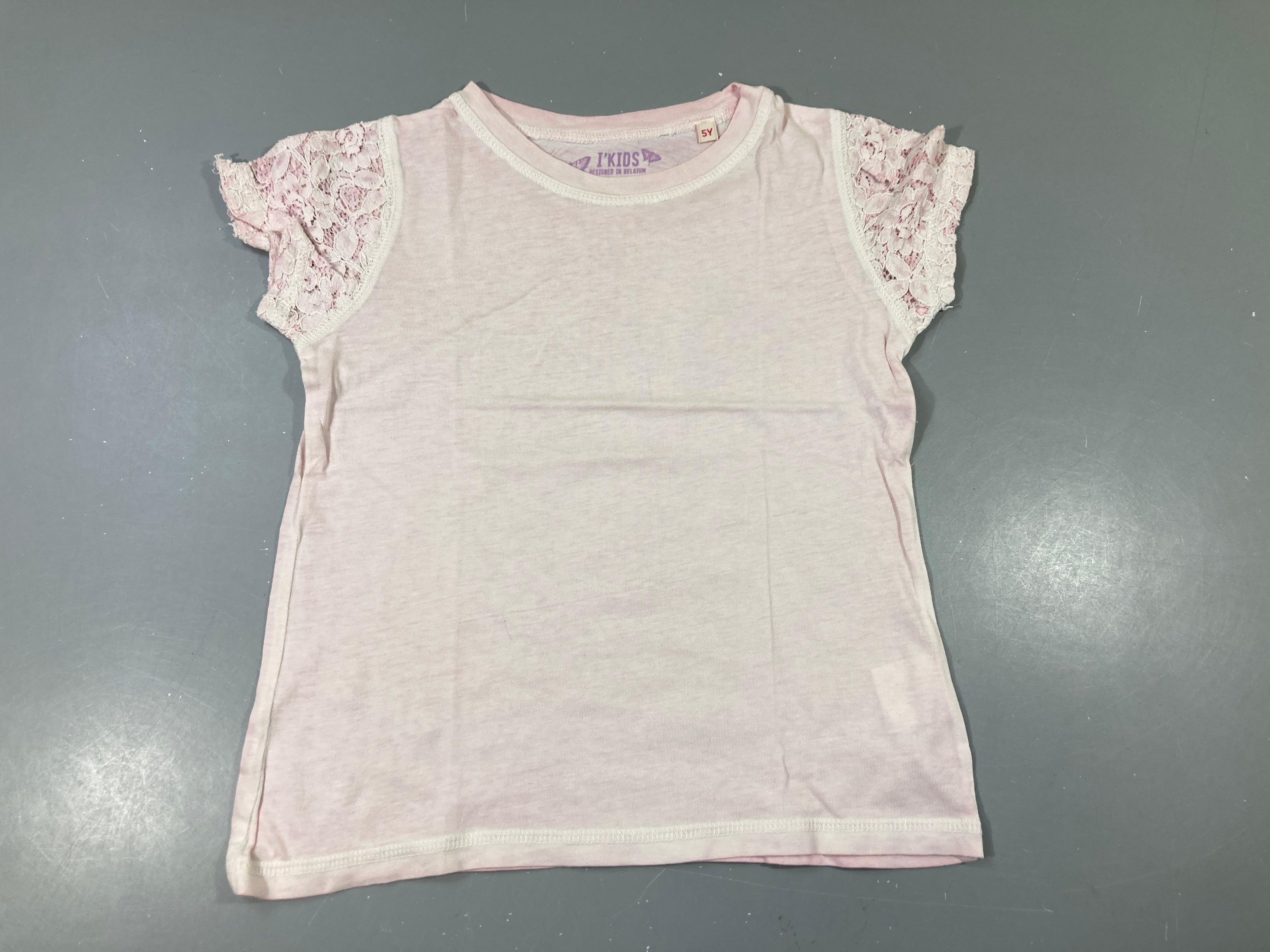 T-shirt m.c rose pâle manches dentelle