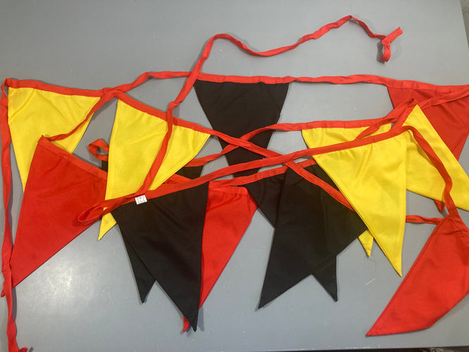 Neuf-Guirlande de drapeaux textile-14 drapeaux archive, moins cher chez Petit Kiwi