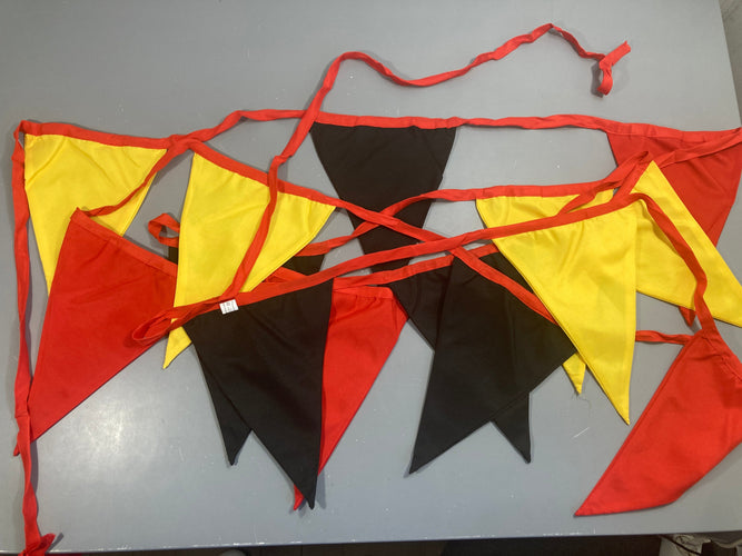 Neuf-Guirlande de drapeaux textile-14 drapeaux archive, moins cher chez Petit Kiwi