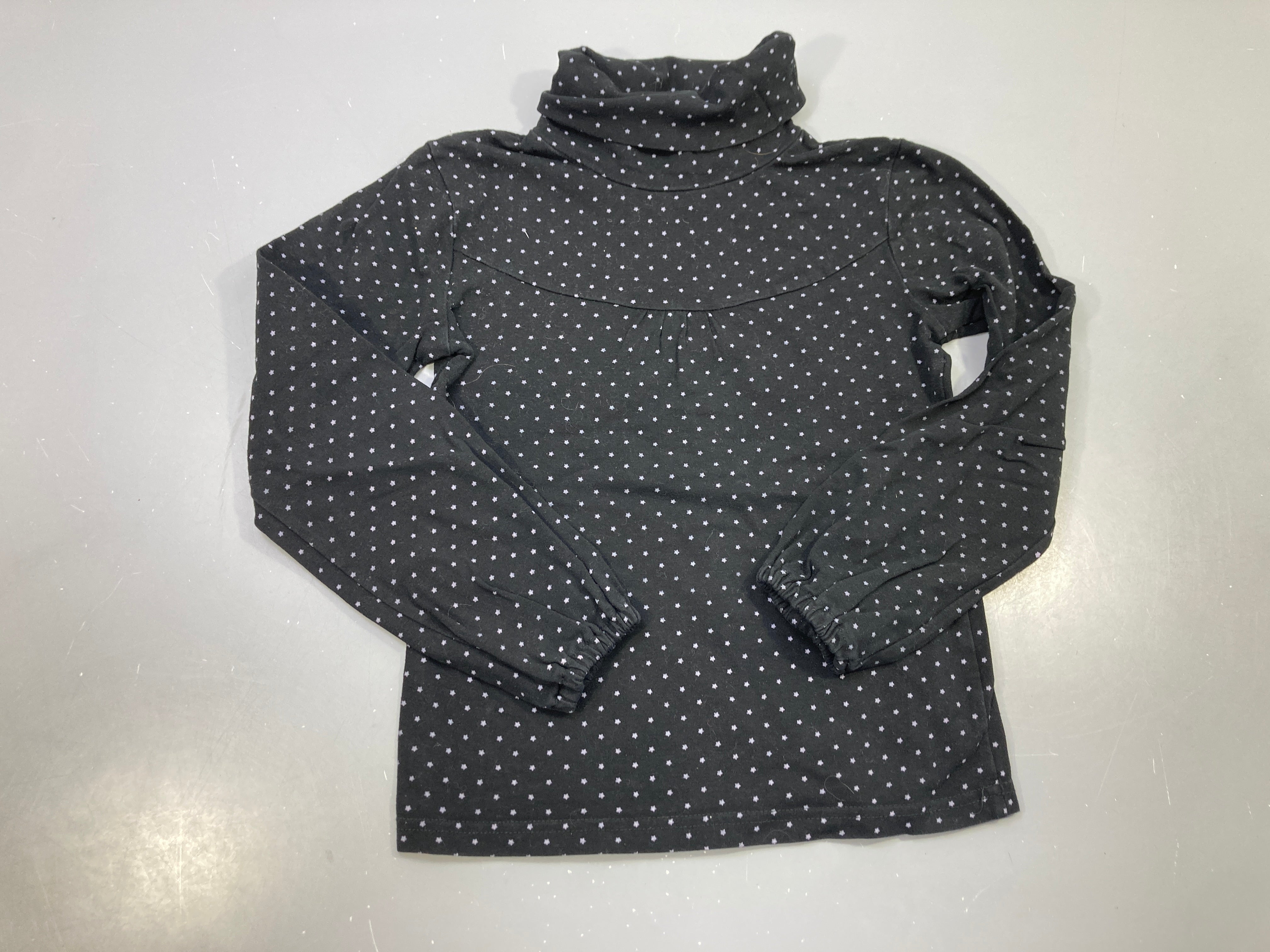 T-shirt m.l col roulé noir étoiles
