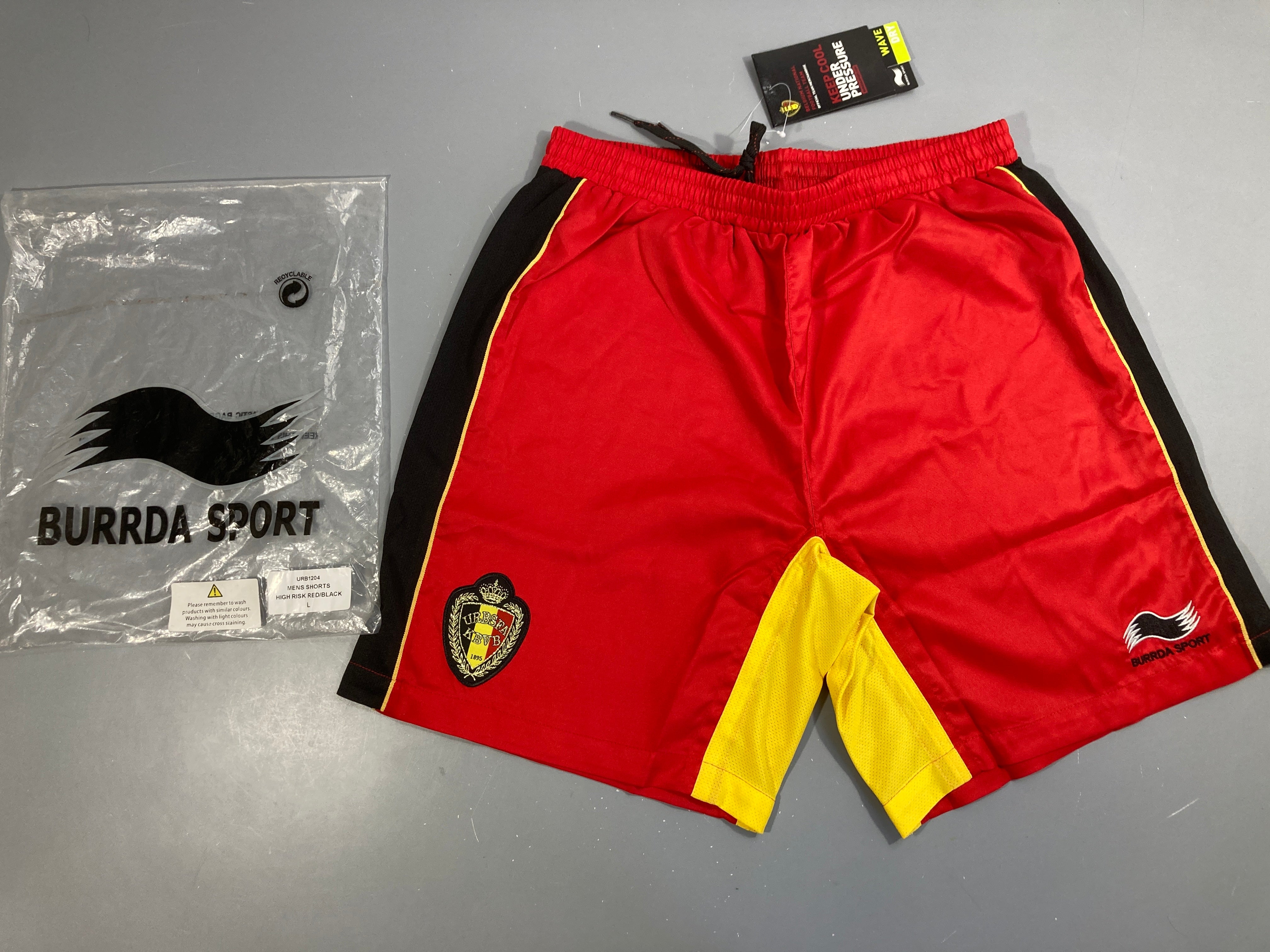 Neuf-Short officiel de l'équipe national belge rouge-jaune-noir archive