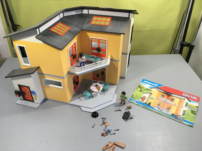 Playmobil City Life 9266- Maison moderne sonore-Manque 1 pied au Bar.becue + 1 plante et une pièce blanche, moins cher chez Petit Kiwi